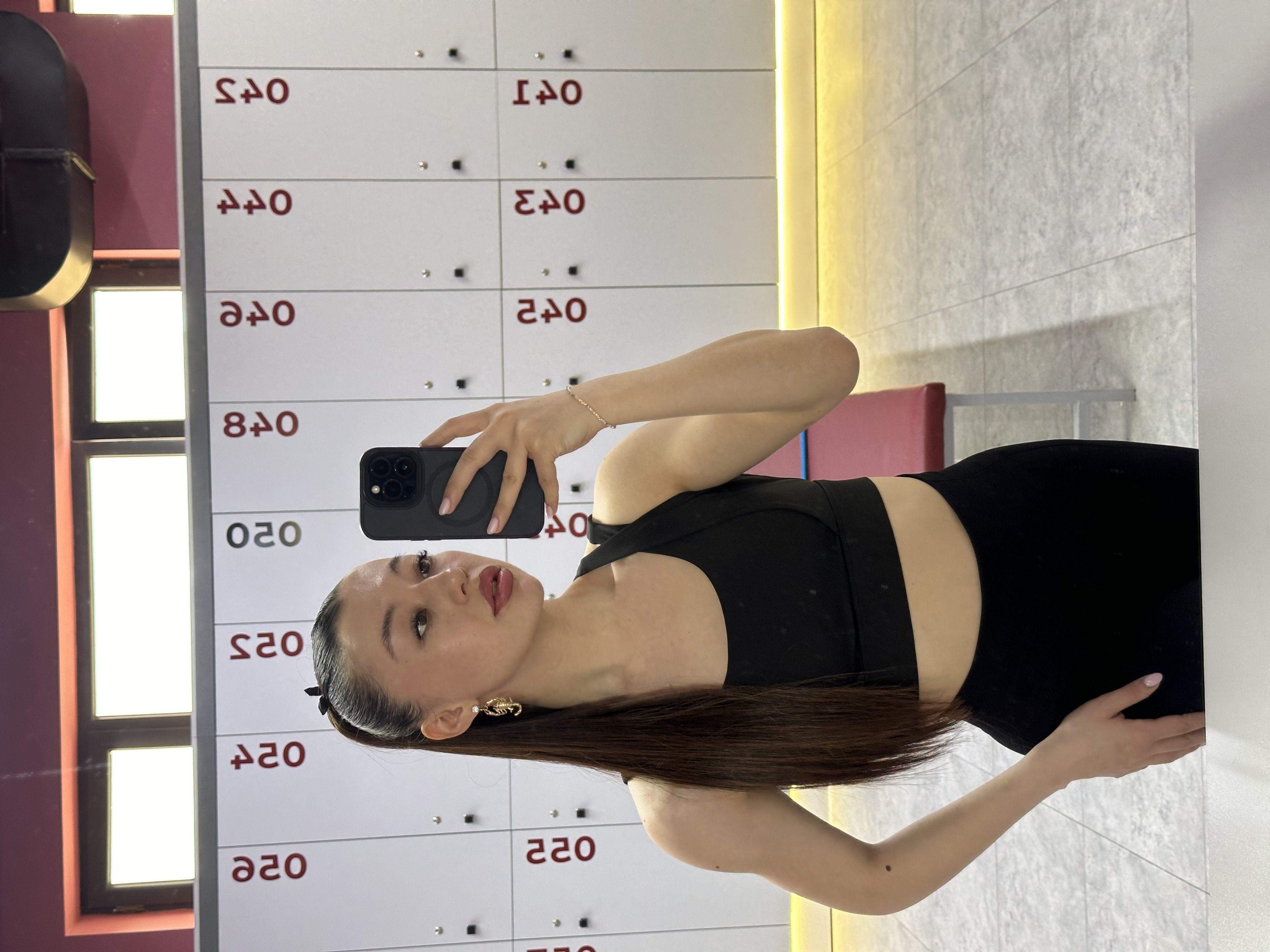 Elastik tasmada soxta quyruq chignon, soxta sochlar