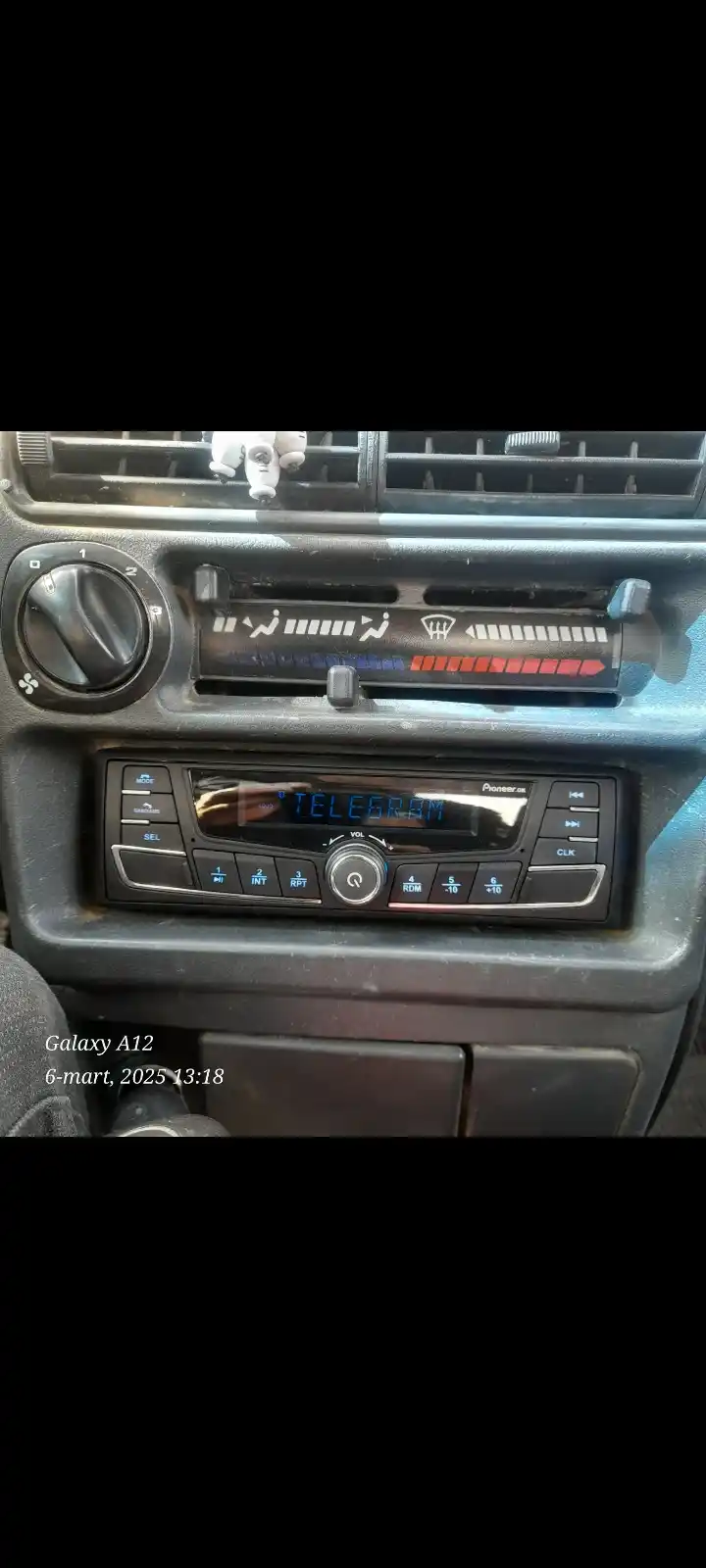 Avtomobil uchun magnitofonlar avtomagnitola avto MP3 avto radio