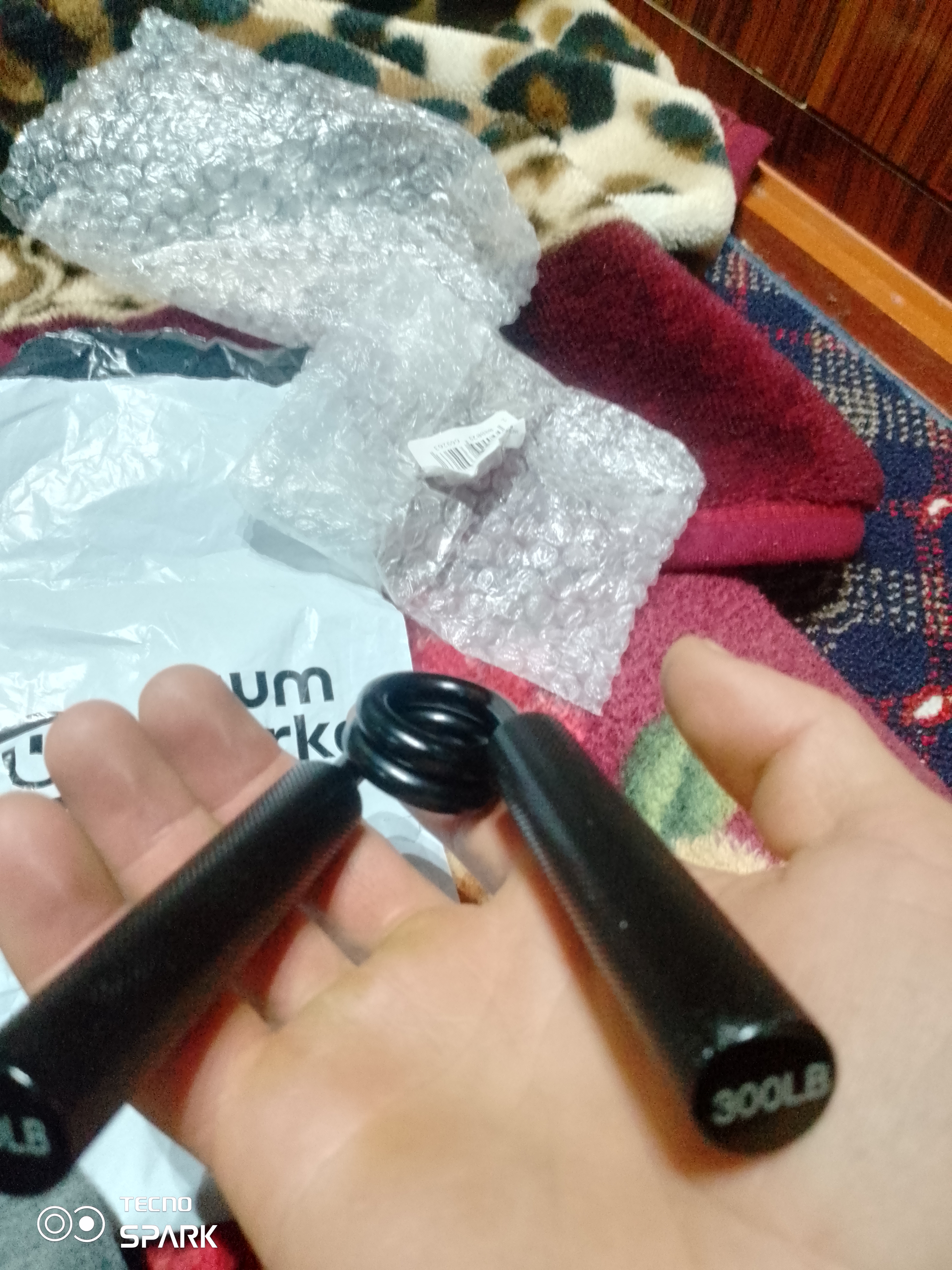 Qol uchun metall espander, 6 ta olcham, 2 ta rang