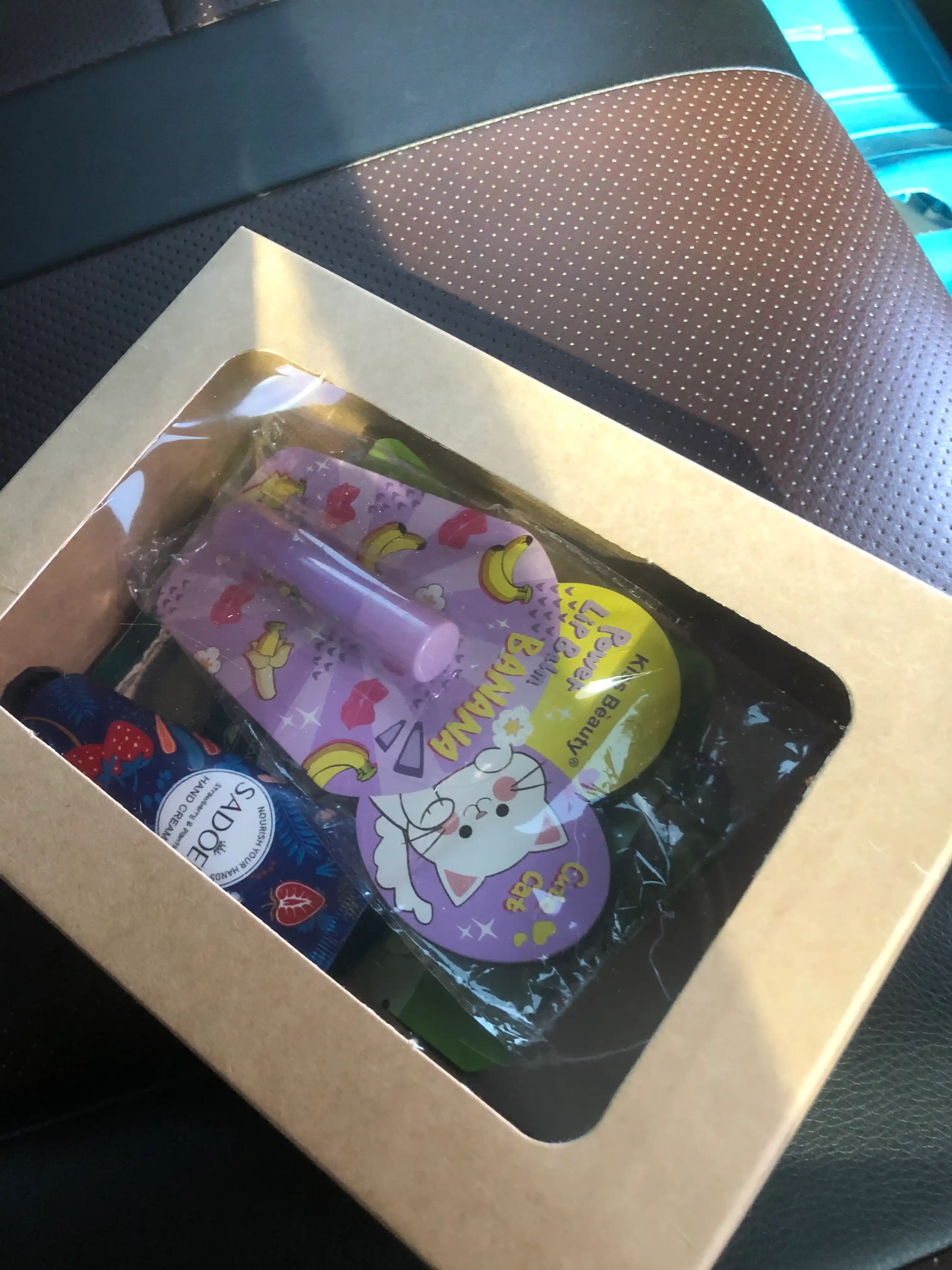 Kosmetika sovg'a to'plami Beauty Box, yuz va tanani parvarish qilish 27 mahsulot