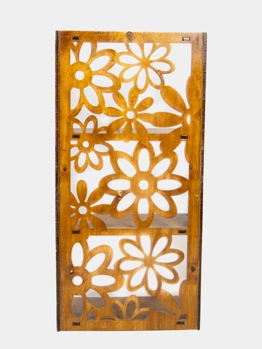 Tokchasi bezakli, gullari bor, o‘yma naqshli, balandligi 57 sm