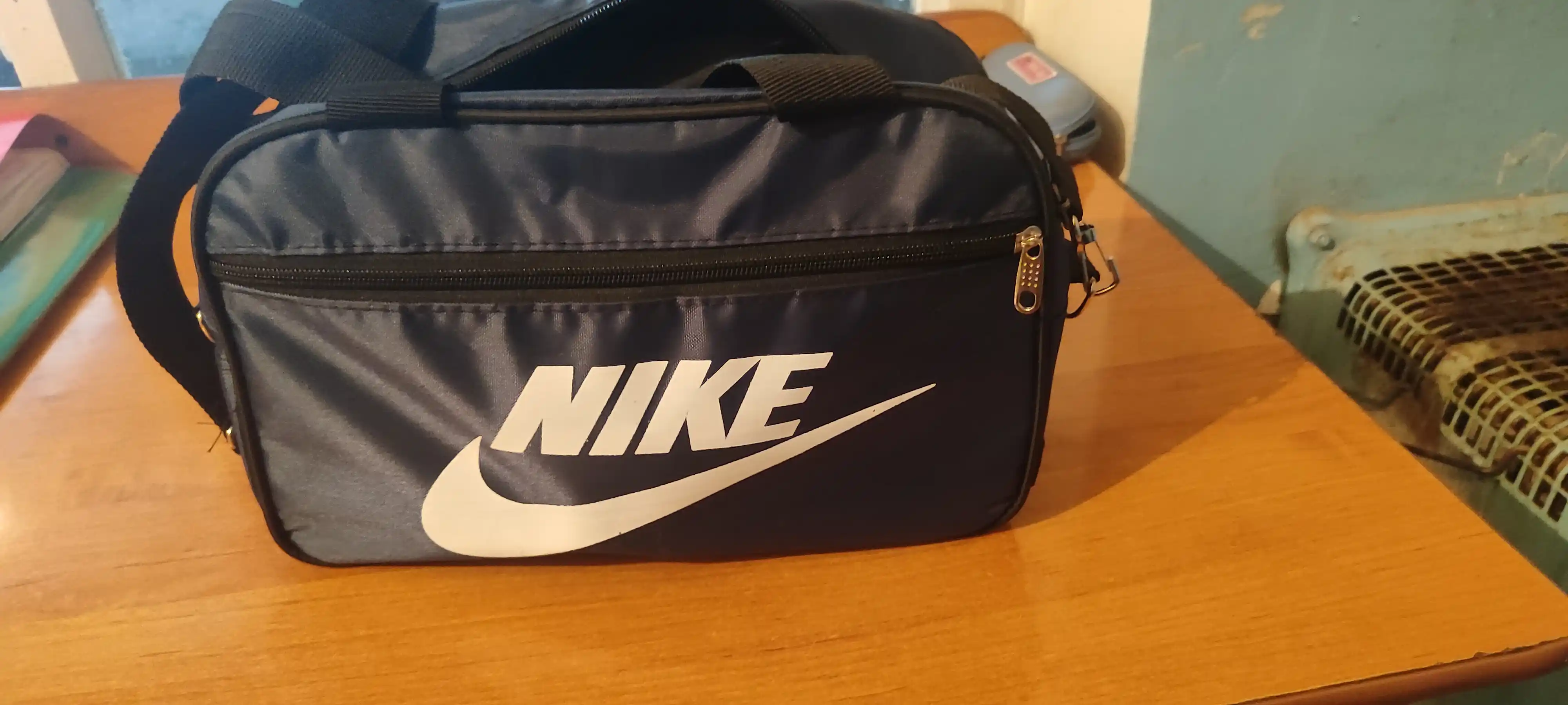 Erkaklar va ayollar sport sumkasi