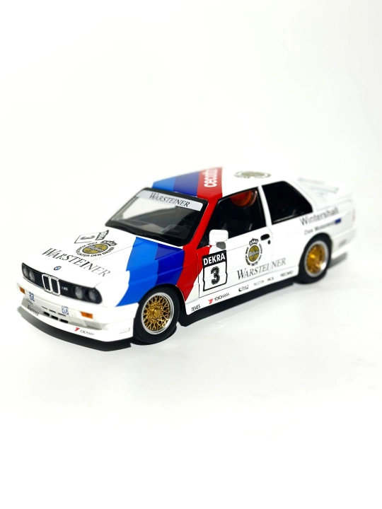 Металлическая игрушечная машинка Mercedes-Benz AMG 6.3, Nissan Skyline, "Jinlifang" 1:24