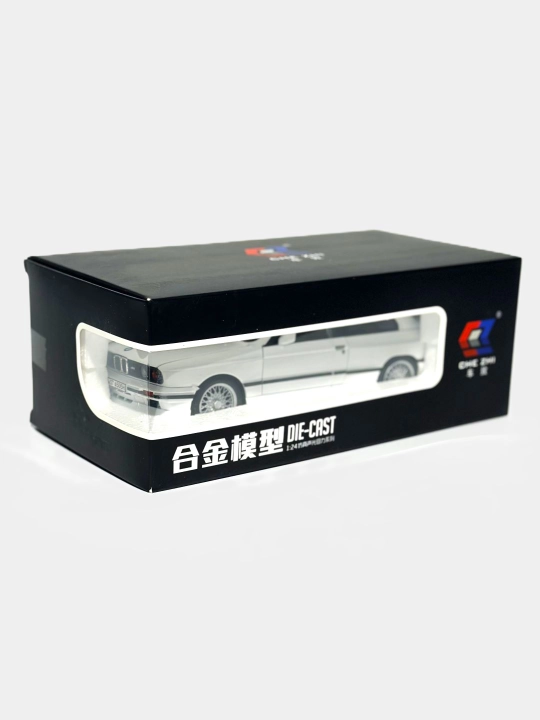 Металлическая игрушечная машинка Mercedes-Benz AMG 6.3, Nissan Skyline, "Jinlifang" 1:24