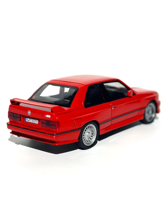 Металлическая игрушечная машинка Mercedes-Benz AMG 6.3, Nissan Skyline, "Jinlifang" 1:24
