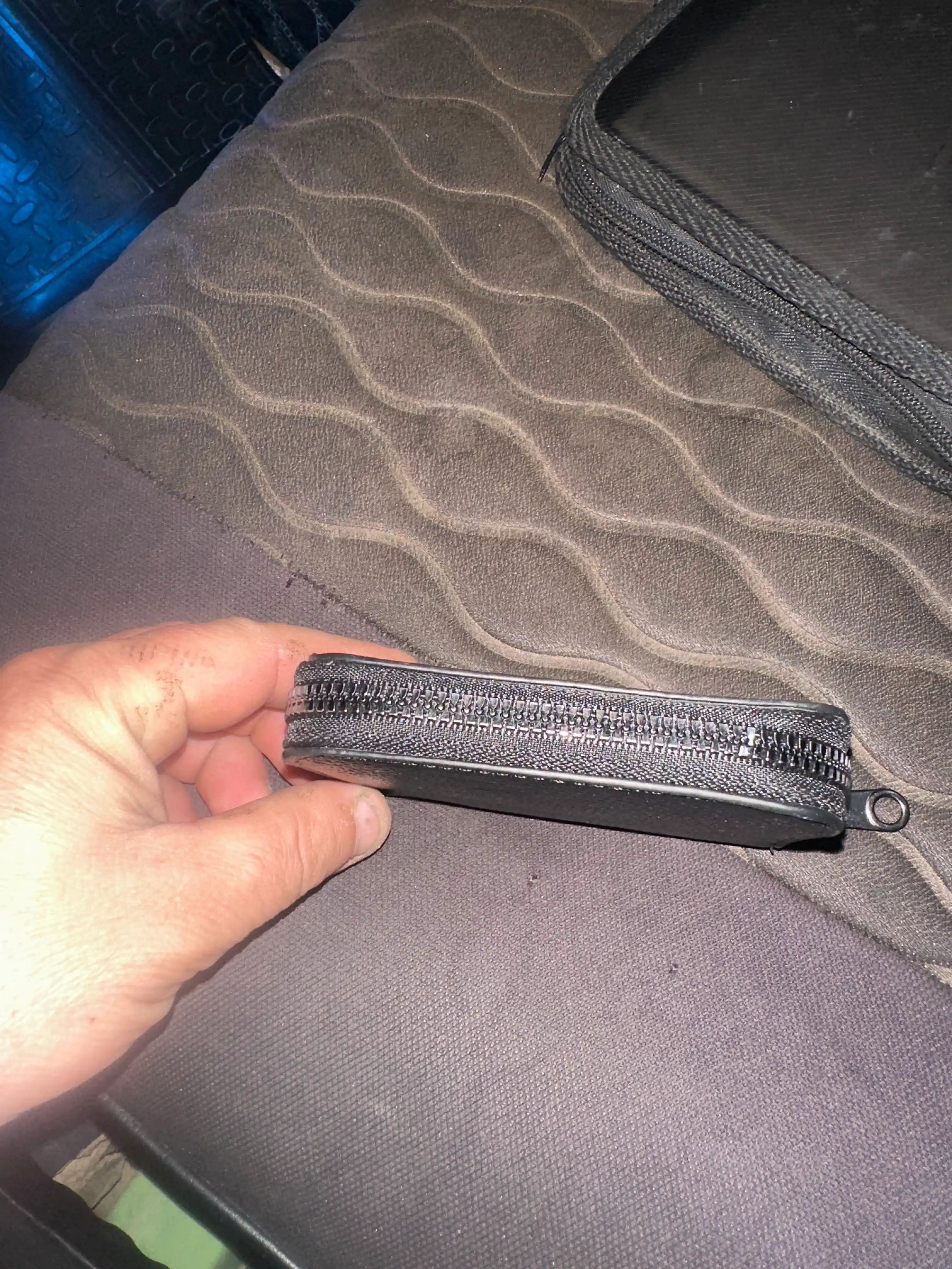 Кошелек для карт, картхолдер, на замке, визитница картхолдер для банковских карт