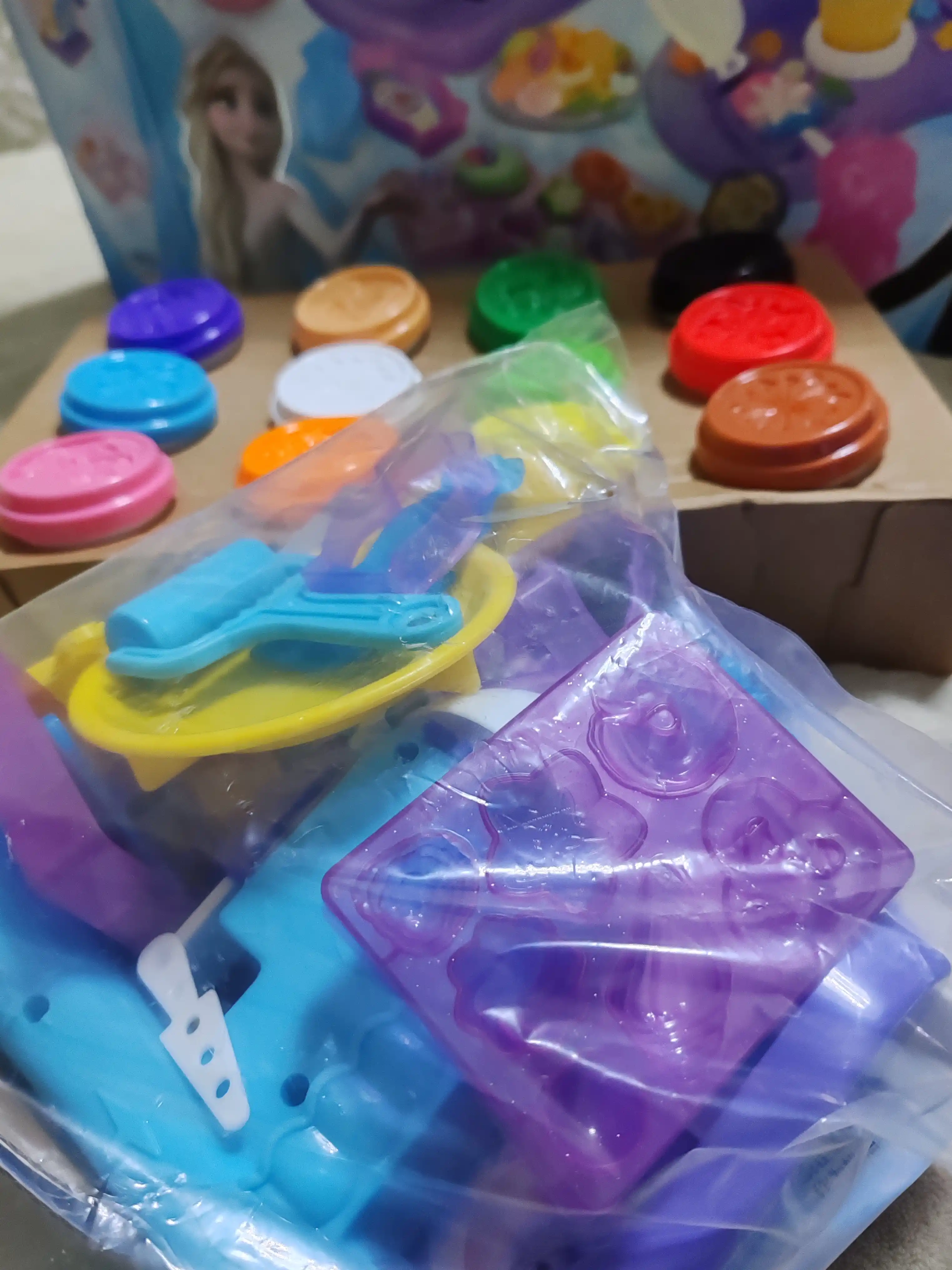 Набор мягкого пластилина Play-Doh Холодное сердце, набор для лепки десертов