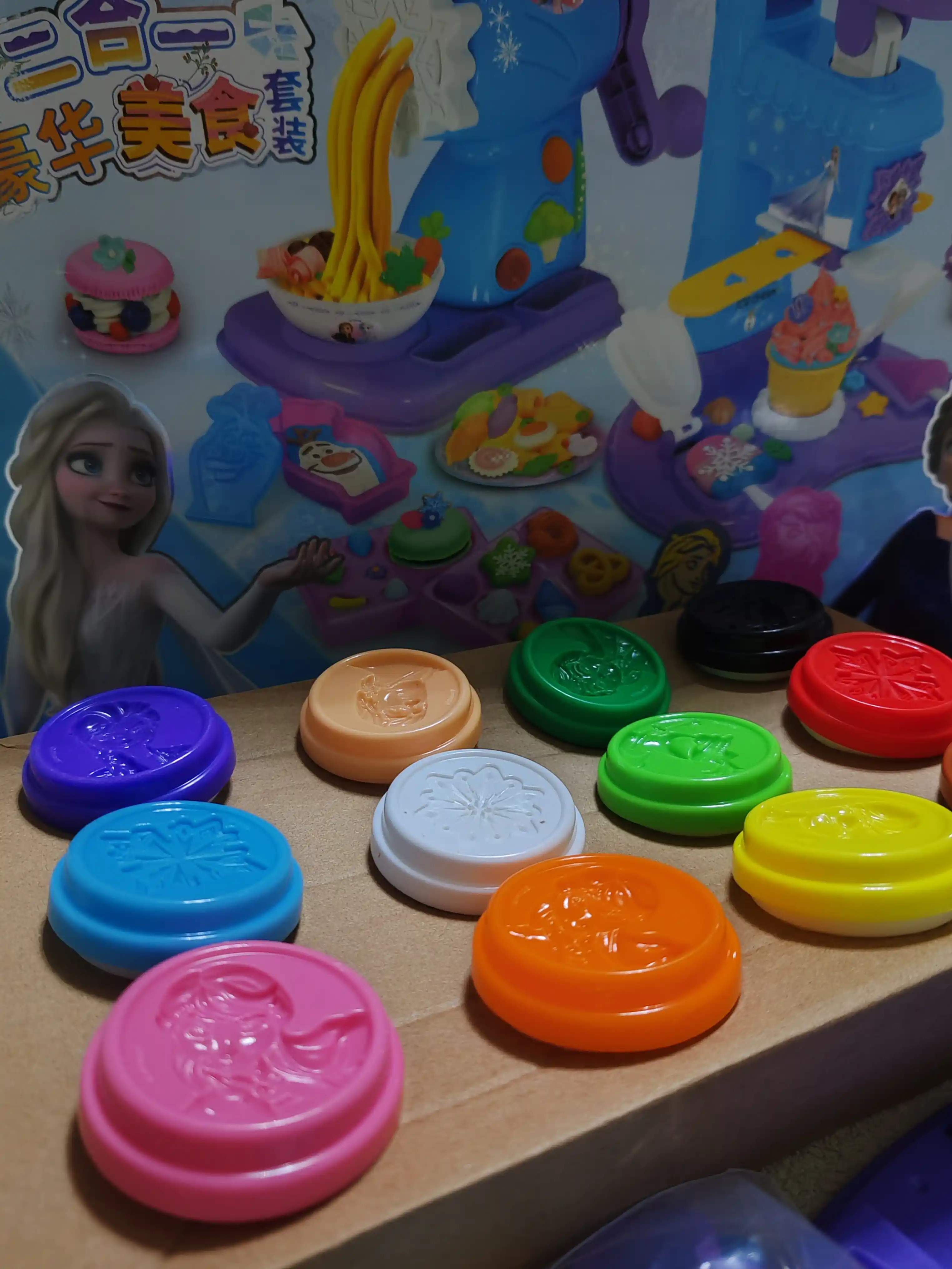 Набор мягкого пластилина Play-Doh Холодное сердце, набор для лепки десертов