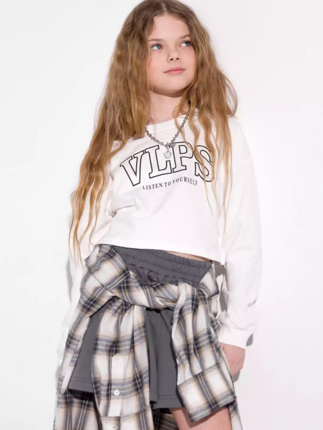 Ochiq ichki kiyim fotosurati