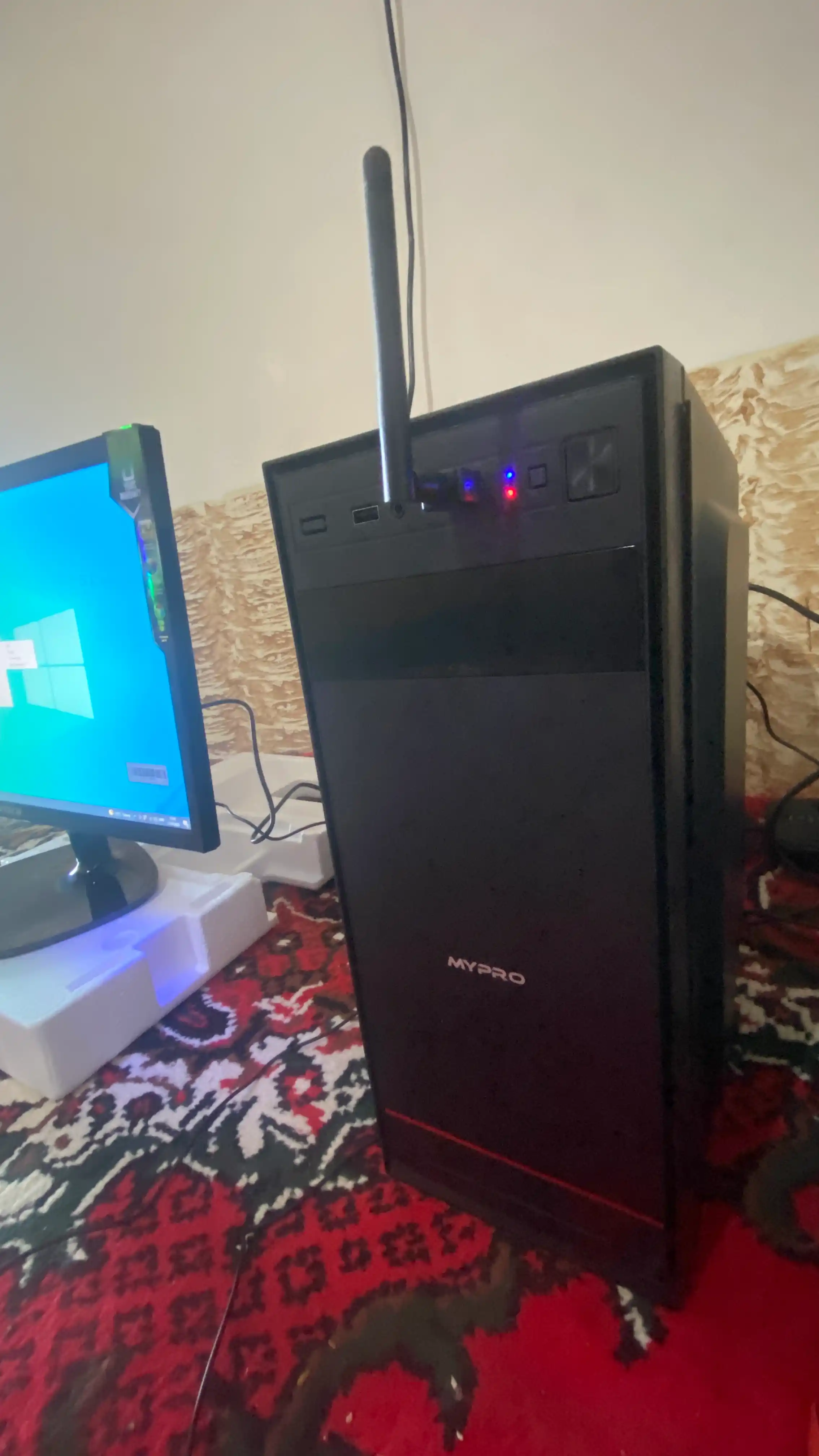 Ofis, uy va o'qish uchun shaxsiy kompyuter, Windows o'rnatilgan, Intel Core i5, 256 GB SSD