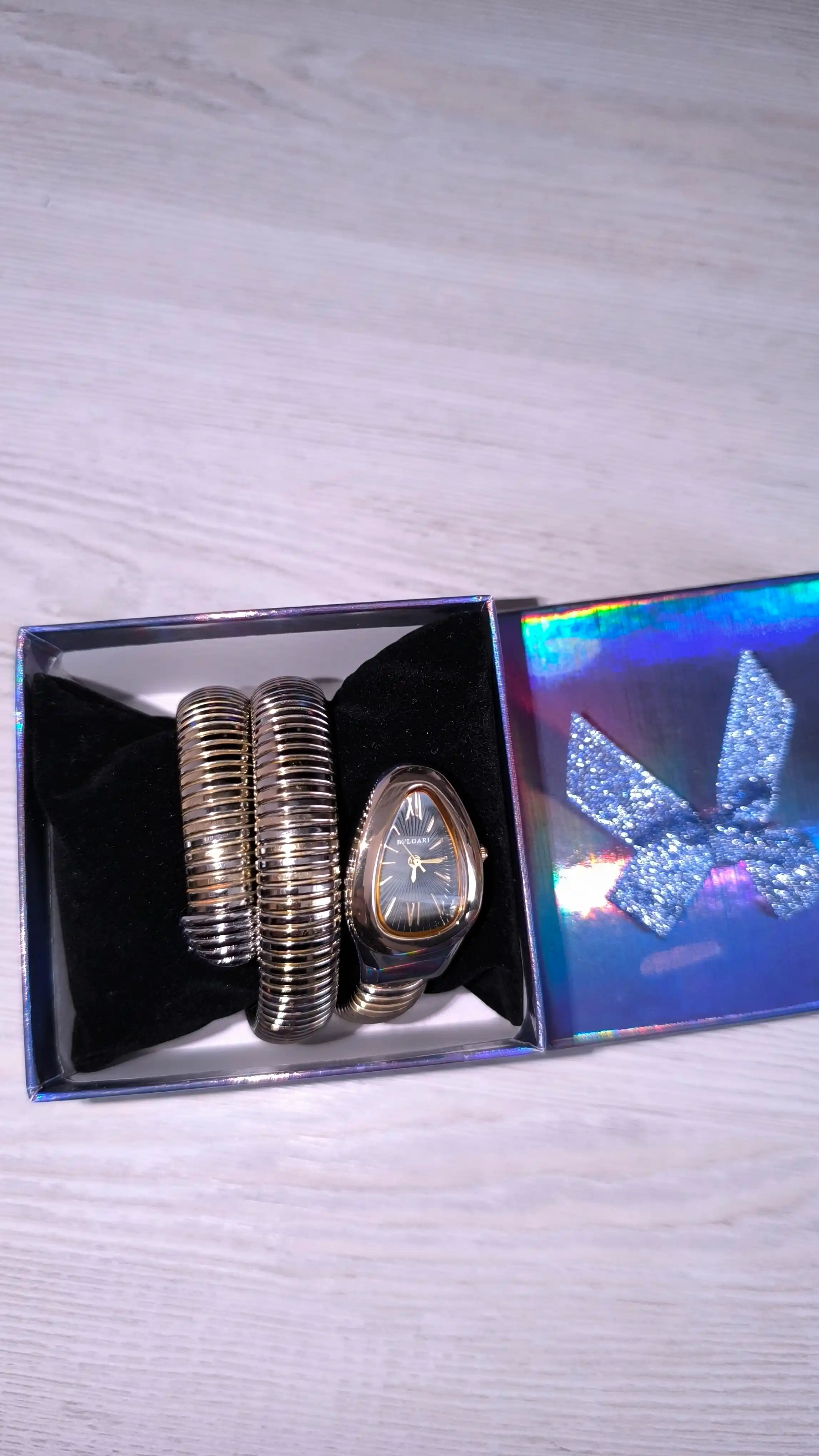 Наручные часы Bvlgari, классический дизайн,bulgari