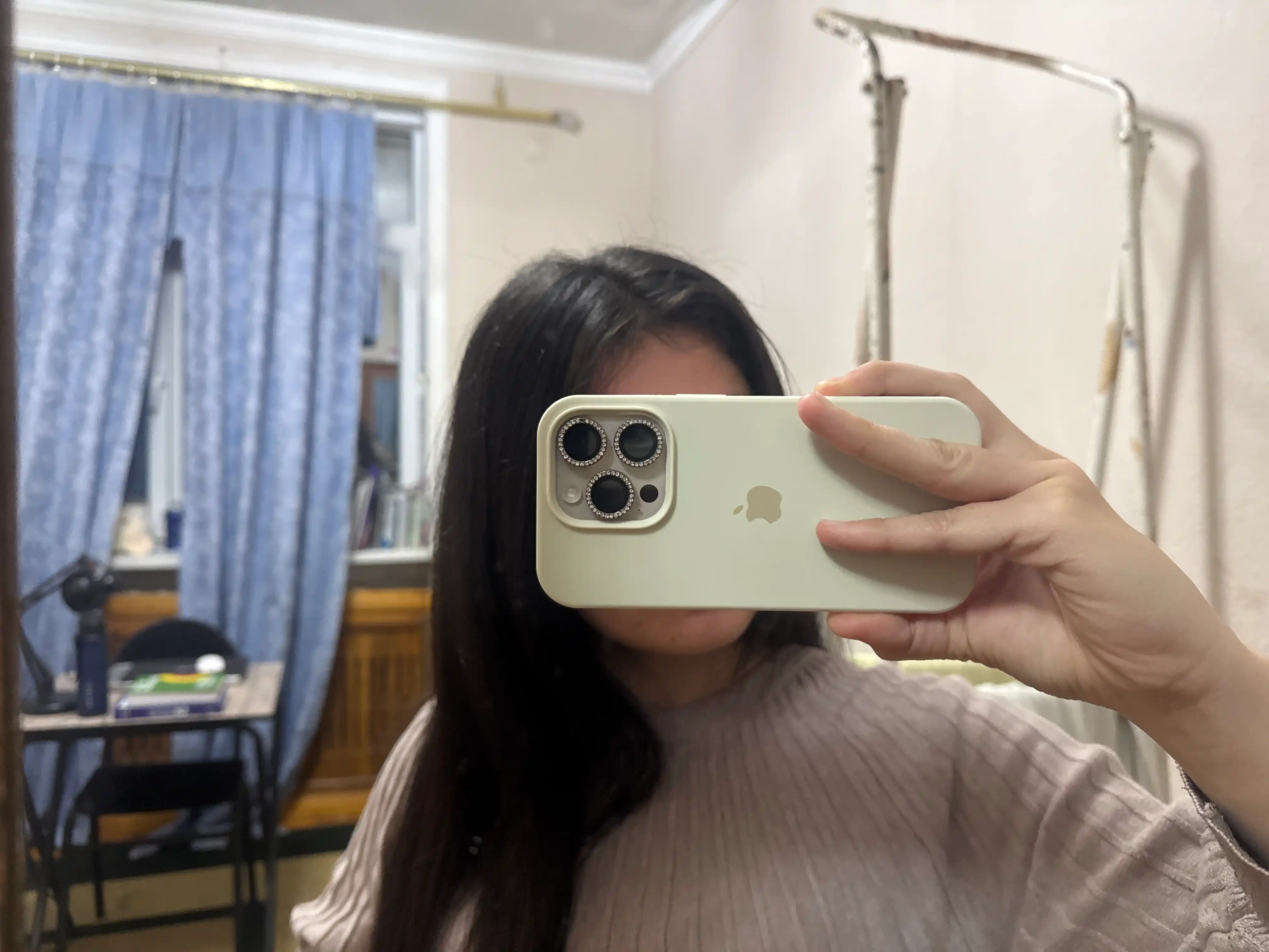 Чехол на iPhone 7,8,SE,XR,XS,11,12,13,14,15,16 Pro, Max, Plus, цветной ,силиконовый