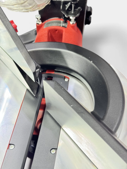 Professional arra TEH TMS30518, 305 mm, 4600 ayl/min, 1800 Vt