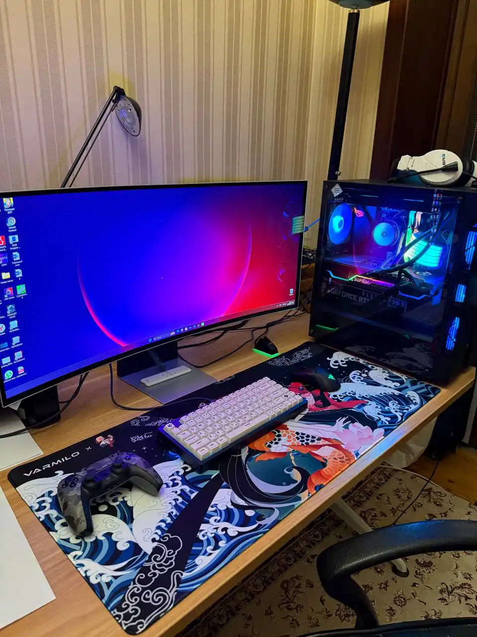 Игровой коврик Varmilo XL 900 * 400 * 3 мм, красочный рисунок, аниме
