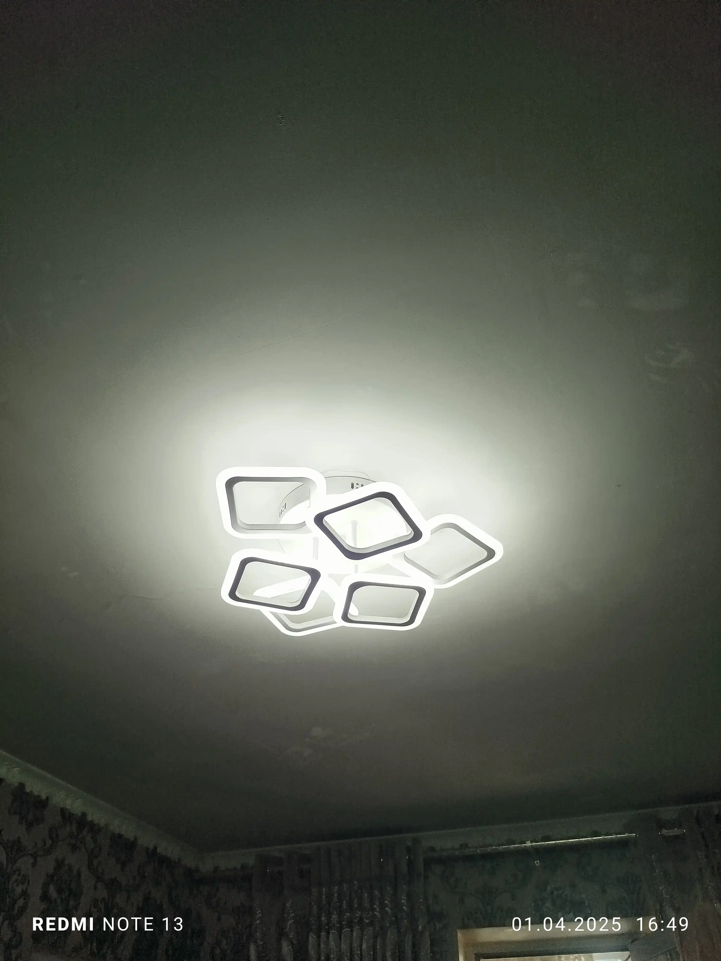 Qandil LED, 3 xil yoritish rejimli, pult bilan, yotoqxona, zal, koridor uchun