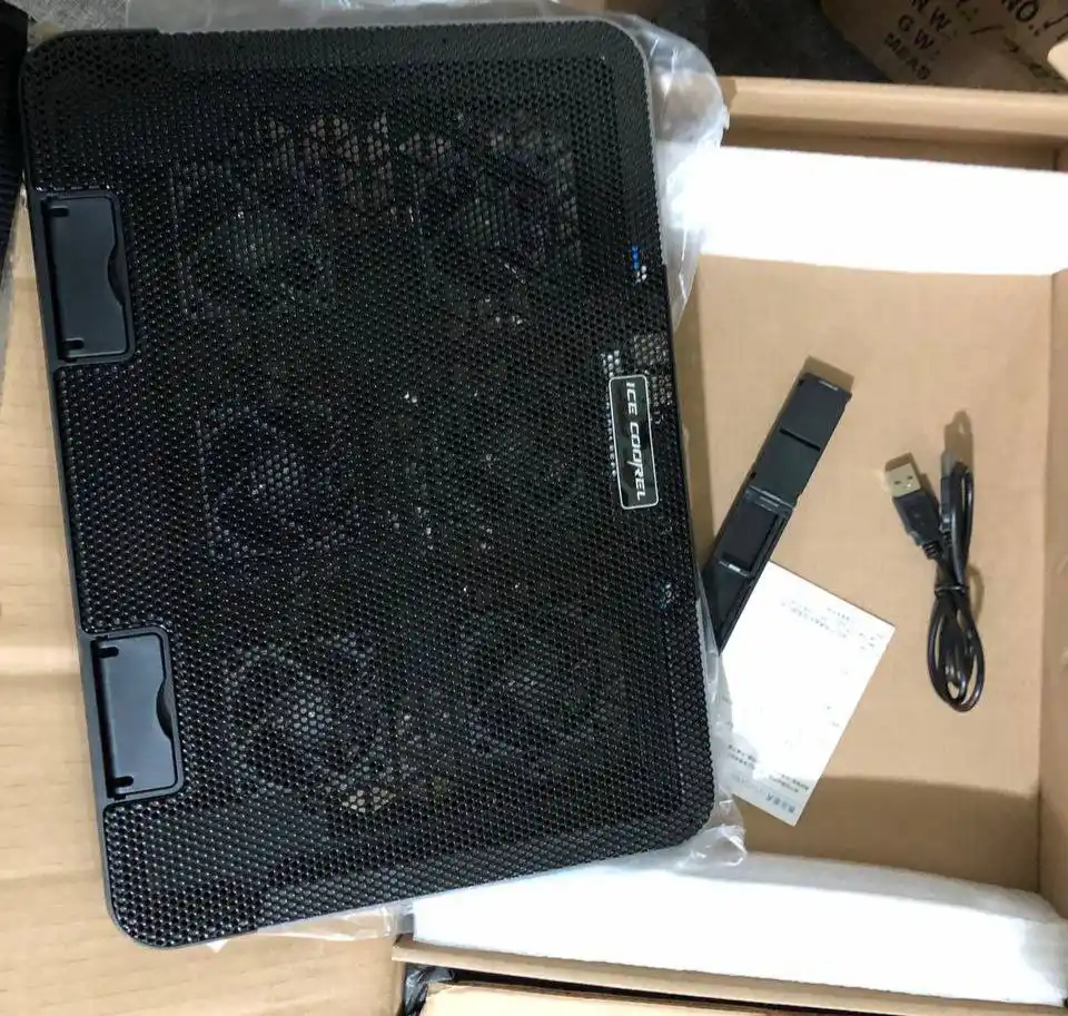 Подставка для ноутбука охлаждающая  с RGB подсветкой