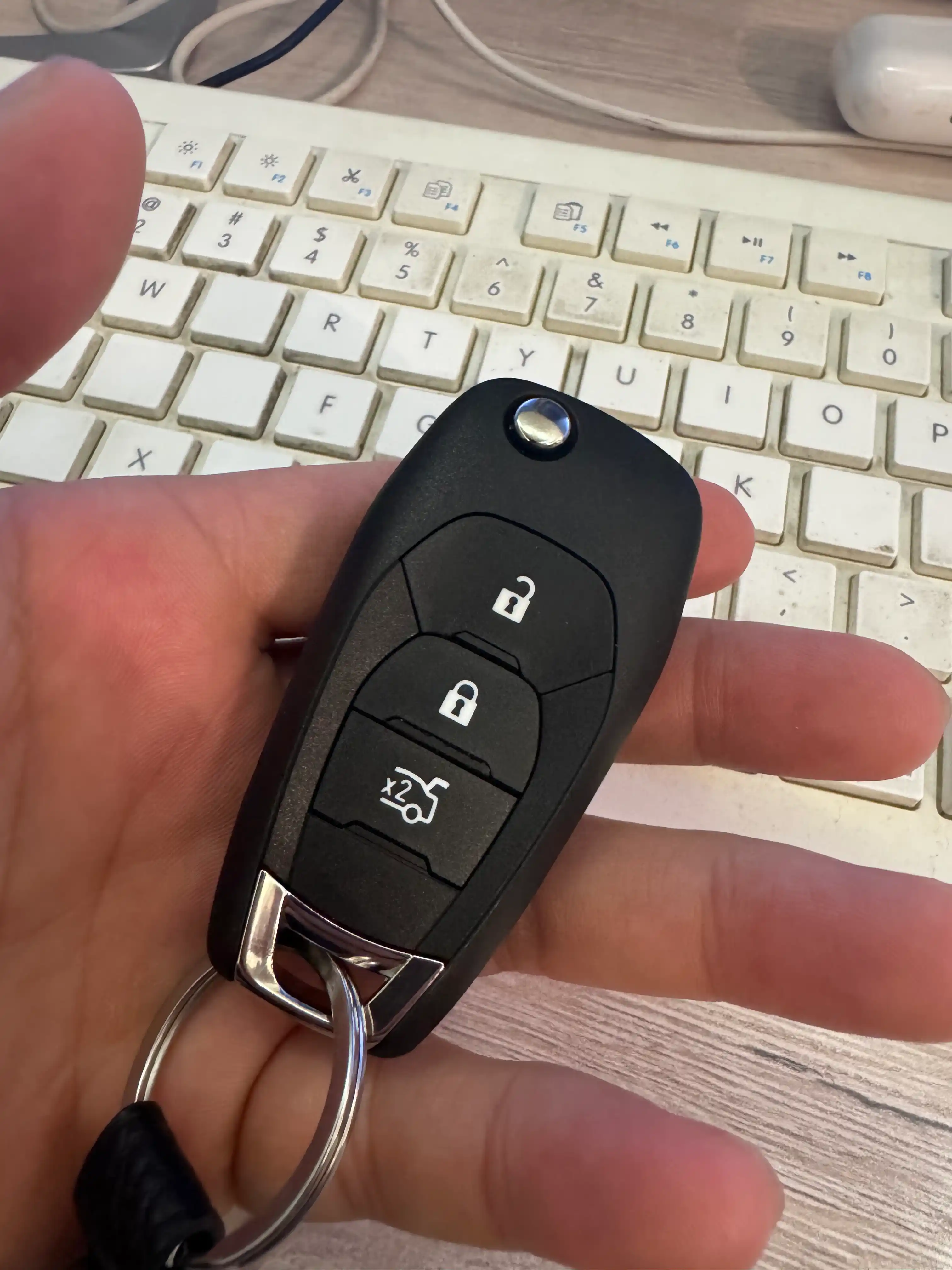 Выкидной ключ нового образца на Chevrolet Cobalt