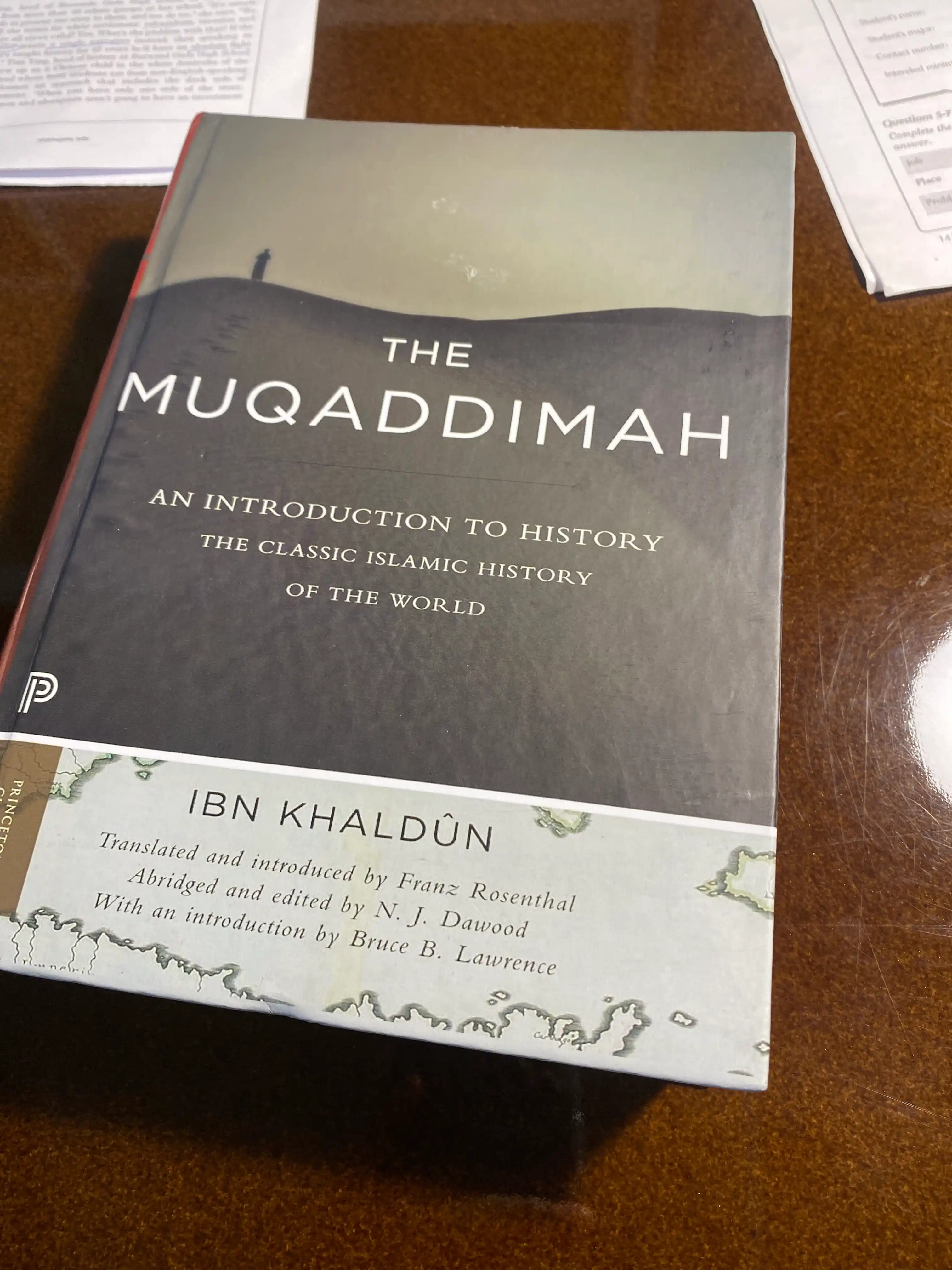 The Muqaddimah ingliz tilida