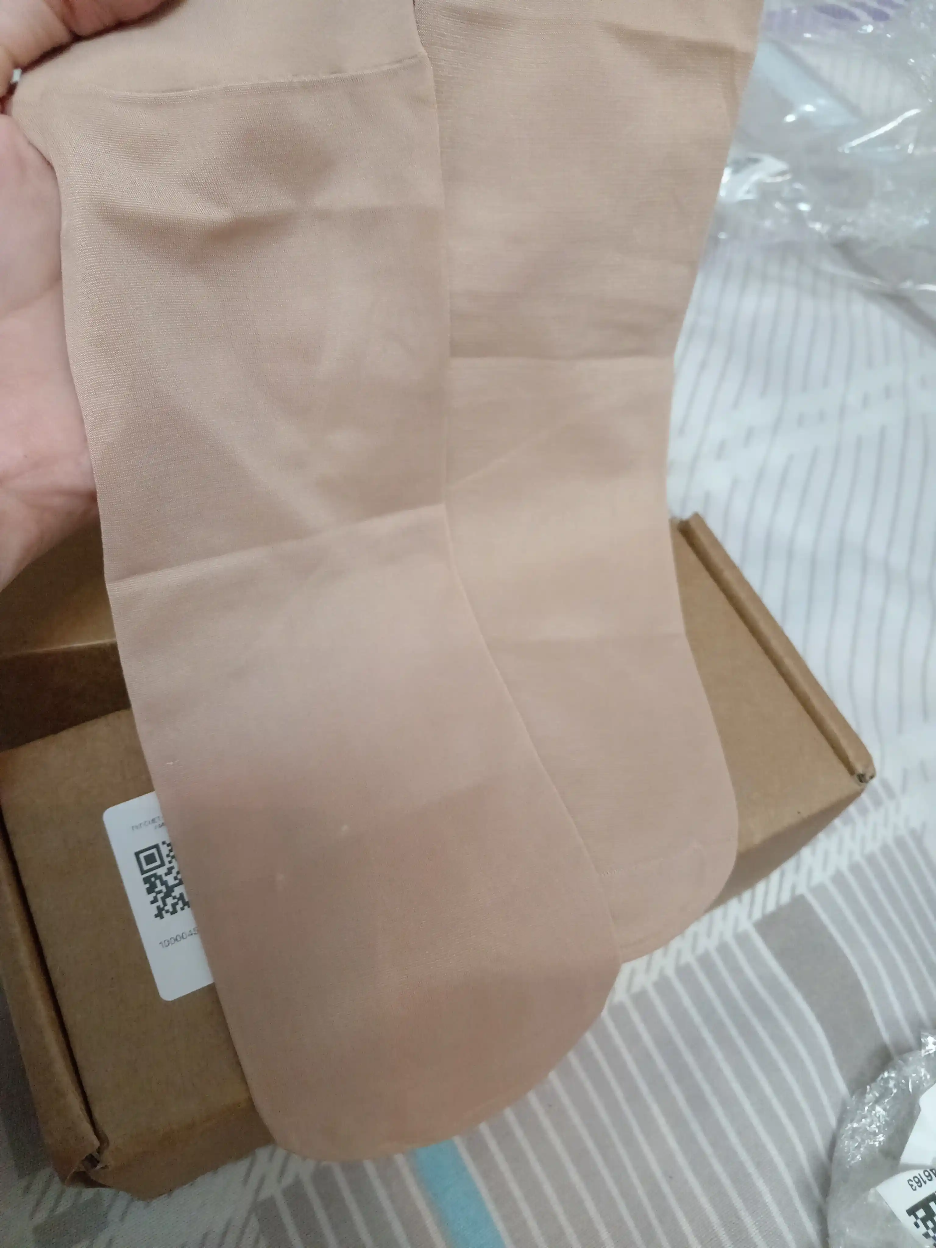 Kapron paypoq, sirpanmaydigan, bardoshli, universal o'lcham, 40 den, 10 ta juft