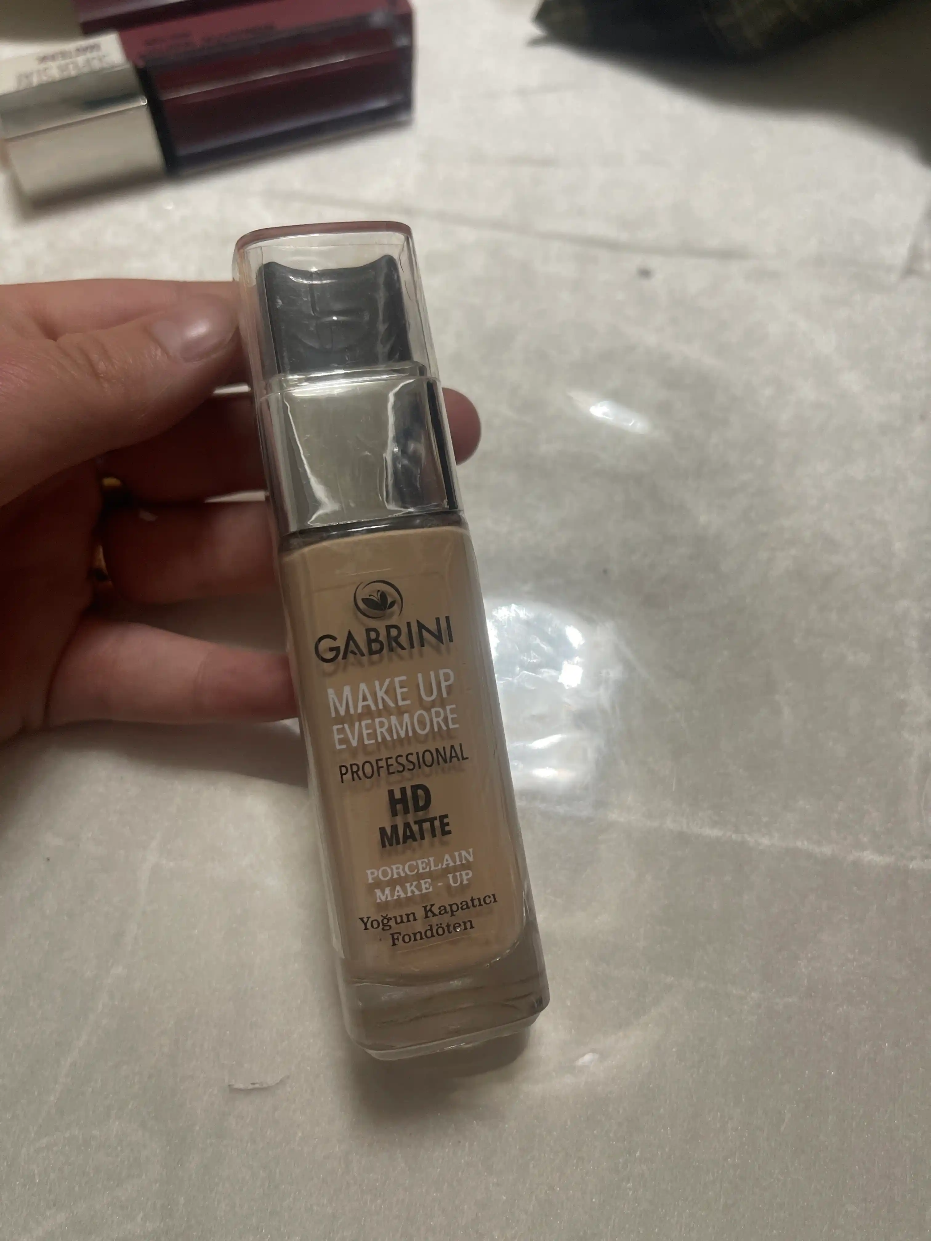 Ayollar uchun Gabrini matlovchi tonal kremi, HD Matte Make up Evermore foundation, 30 ml