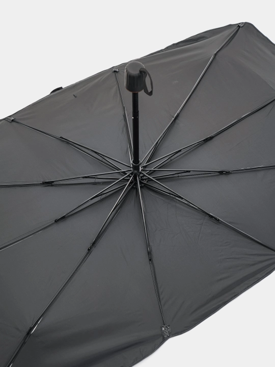 Avtomobilning old oynasi uchun universal soyabon-tent