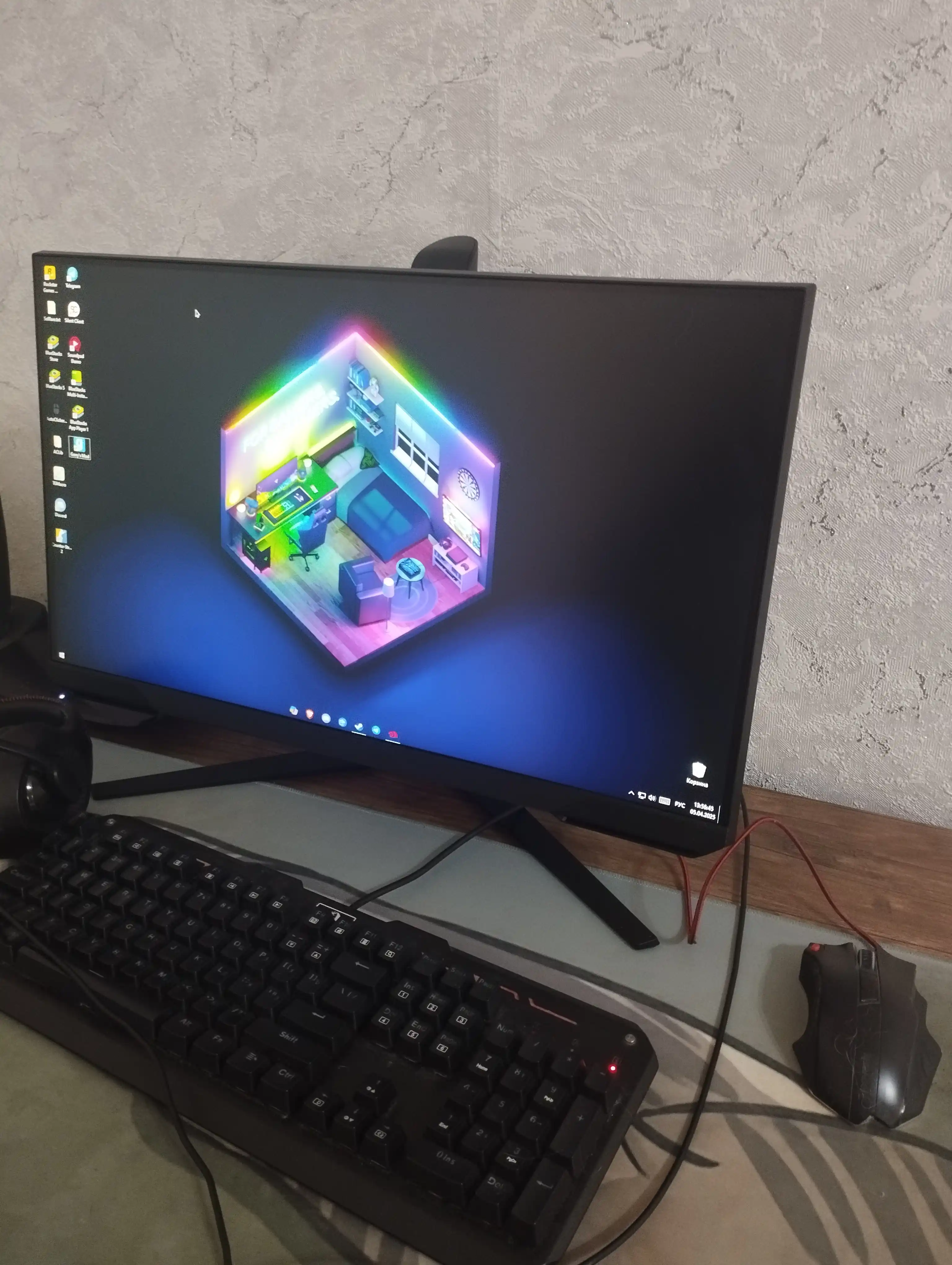 Samsung Odyssey G3 o‘yin monitori 24,"165 Gs, 1 MC, VA, FHD, AMD FreeSync, 90 daraja
