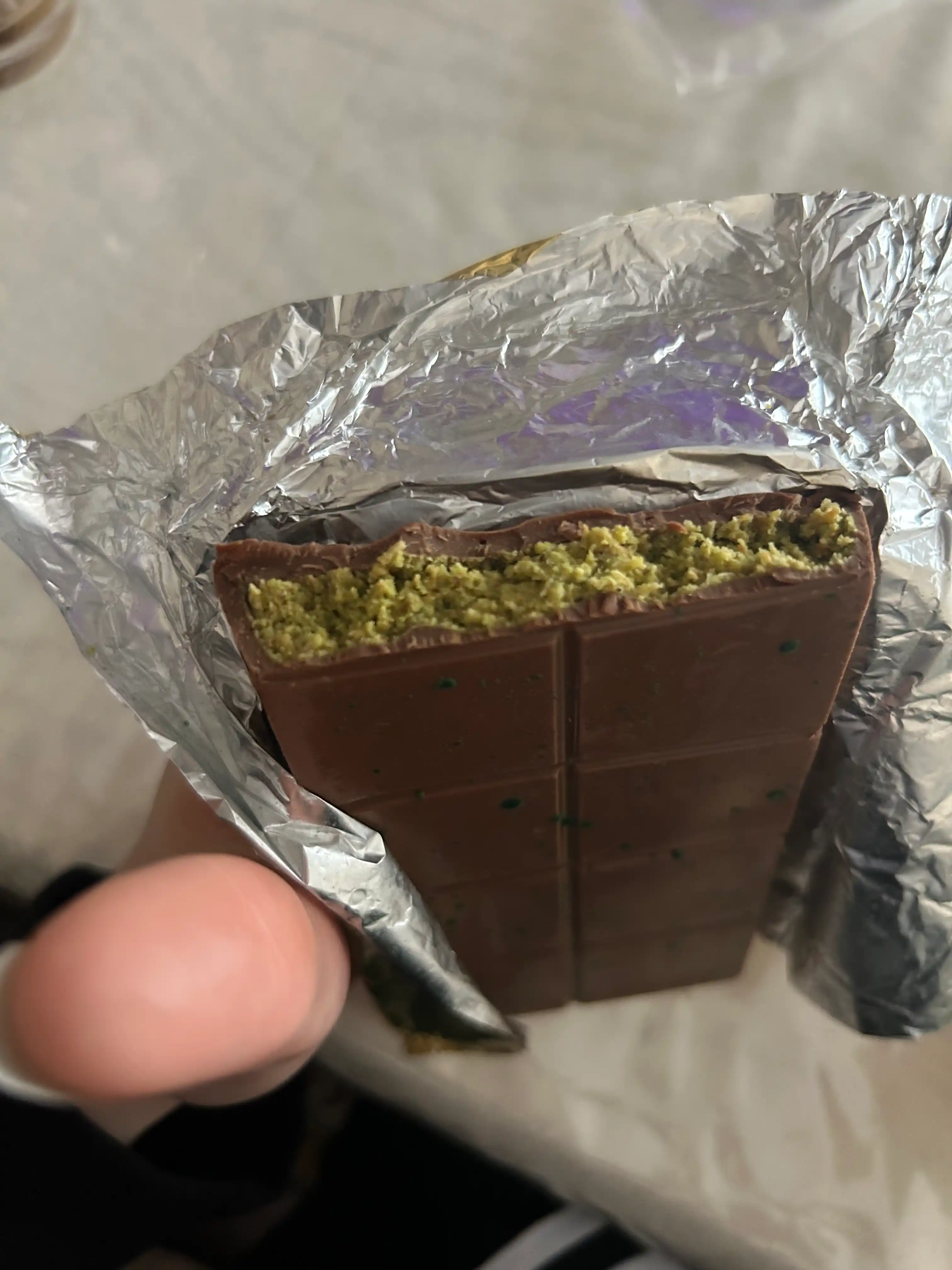 Дубайский шоколад с фисташковой пастой и тестом катаифи, 200 гр