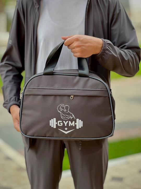 Turli sport turlari, sayohatlar va kundalik foydalanish uchun sport sumkasi