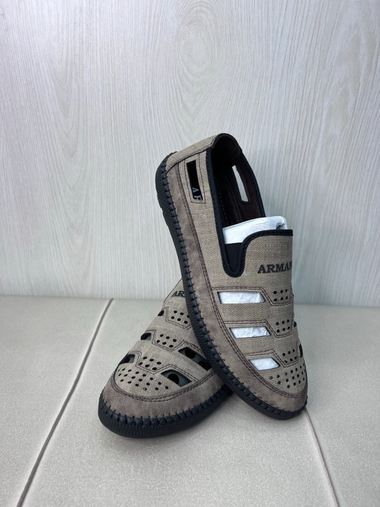 Erkaklar sandalilari, 39-43