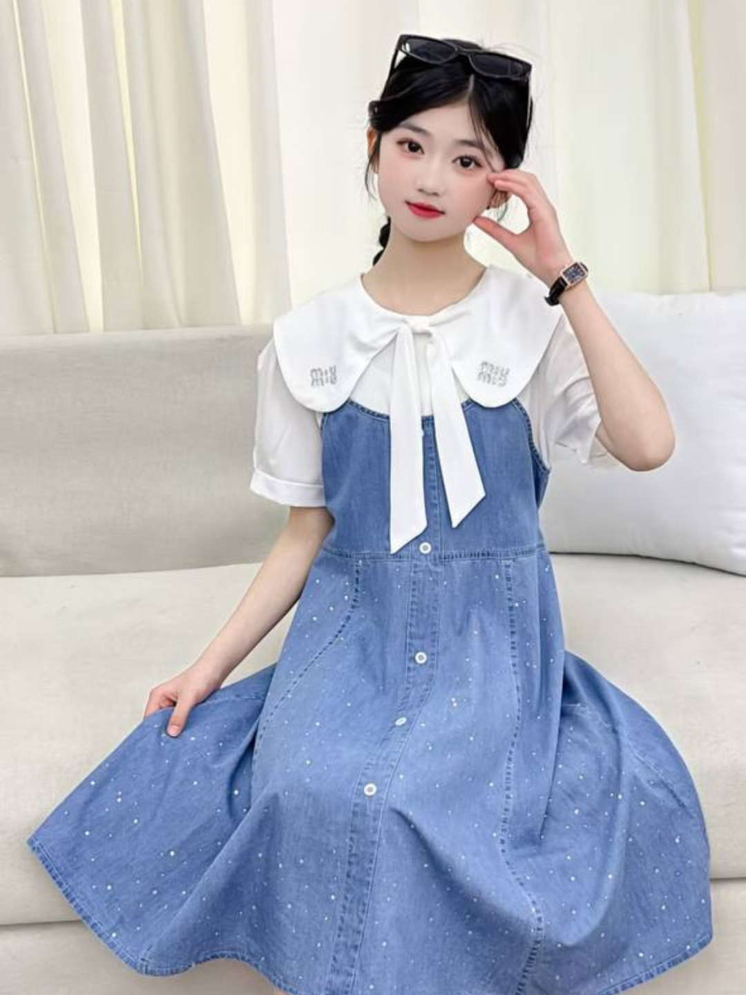 Samolyot bortida gozal styuardessa bilan jinsiy aloqa onlayn video