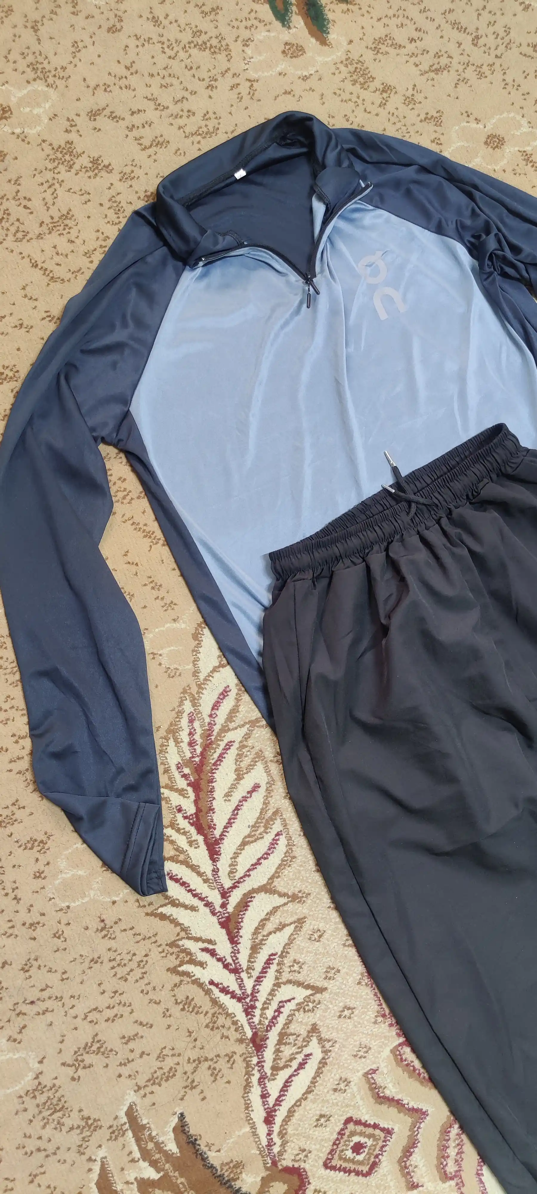 Erkaklar sport kostyumi longsliv+shim, tez quriydigan, yugurish, fitness uchun rashgard