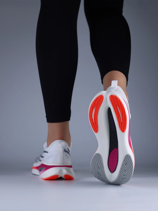 Ayollar sport poyabzali, fitnes va yoga uchun, kichik o‘lchamli