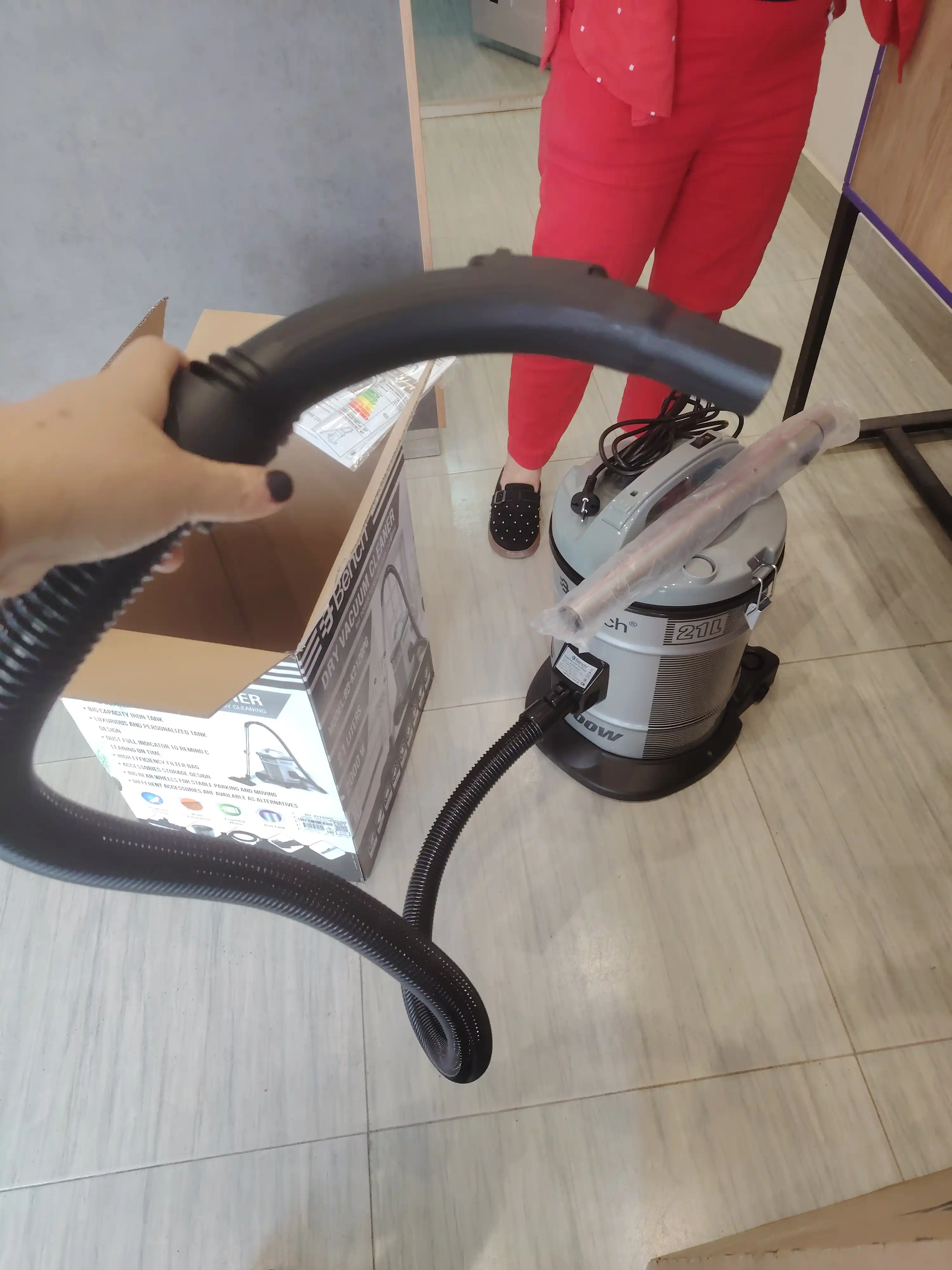 Барабанный пылесос BD-K2120PG, 2000 Вт, сухая уборка, ведро 21 л, Made in China