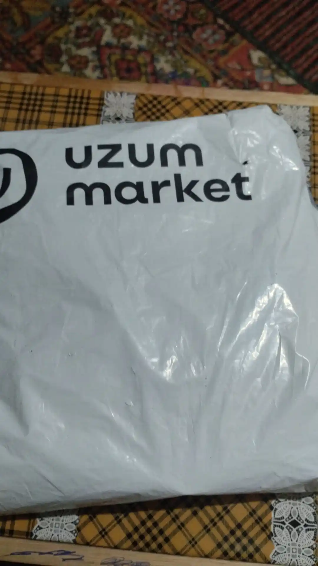 Yoshartiruvchi yuz terisini oziqlantiruvchi erta qarish oldini oladigan lifting maska