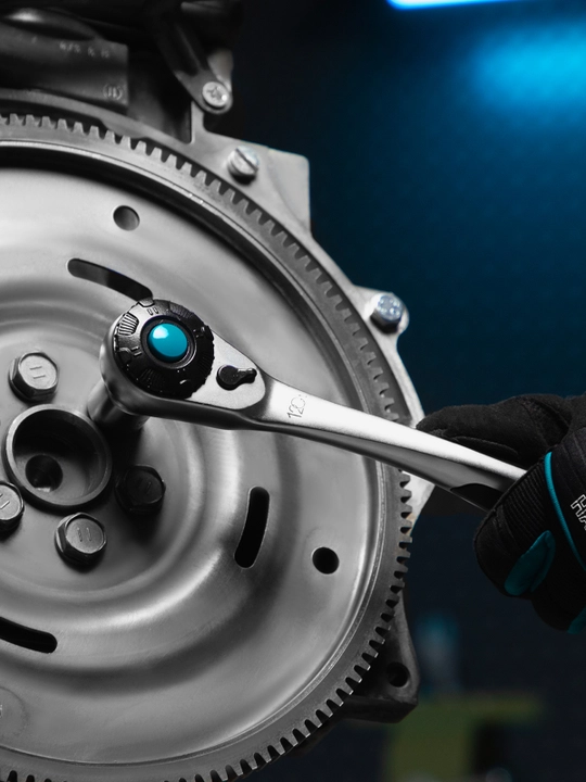 Набор инструментов GROSS, 1/4", 1/2", CrV, 120 зубьев, 76 предметов, 14156