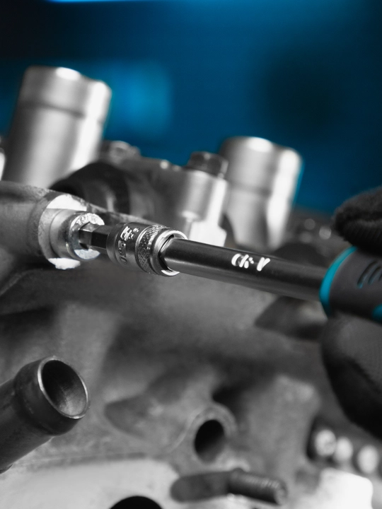 Набор инструментов GROSS, 1/4", 1/2", CrV, 120 зубьев, 76 предметов, 14156