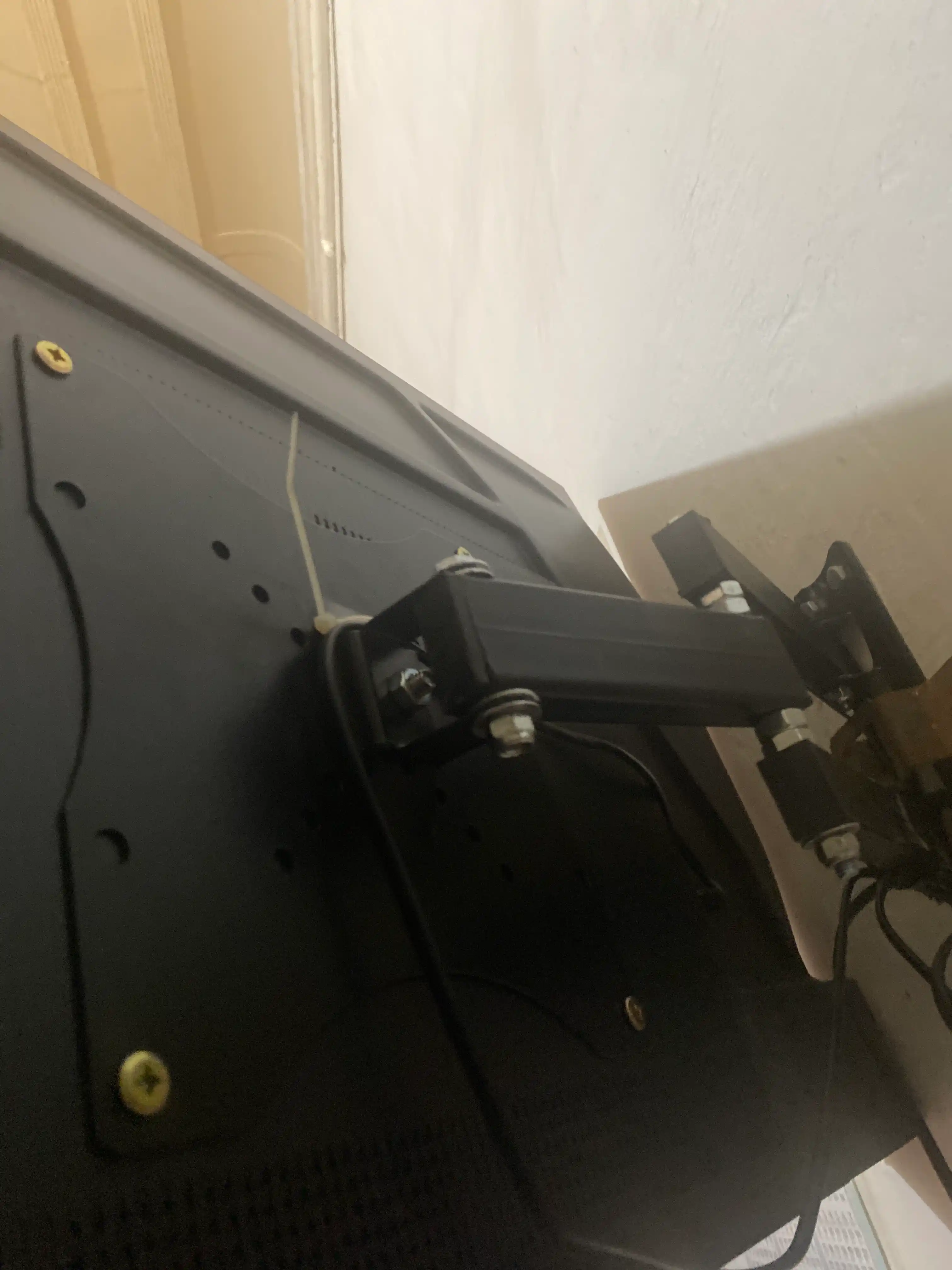 Televizor uchun kronshteyn INNOTECH MAX 17''-55''
