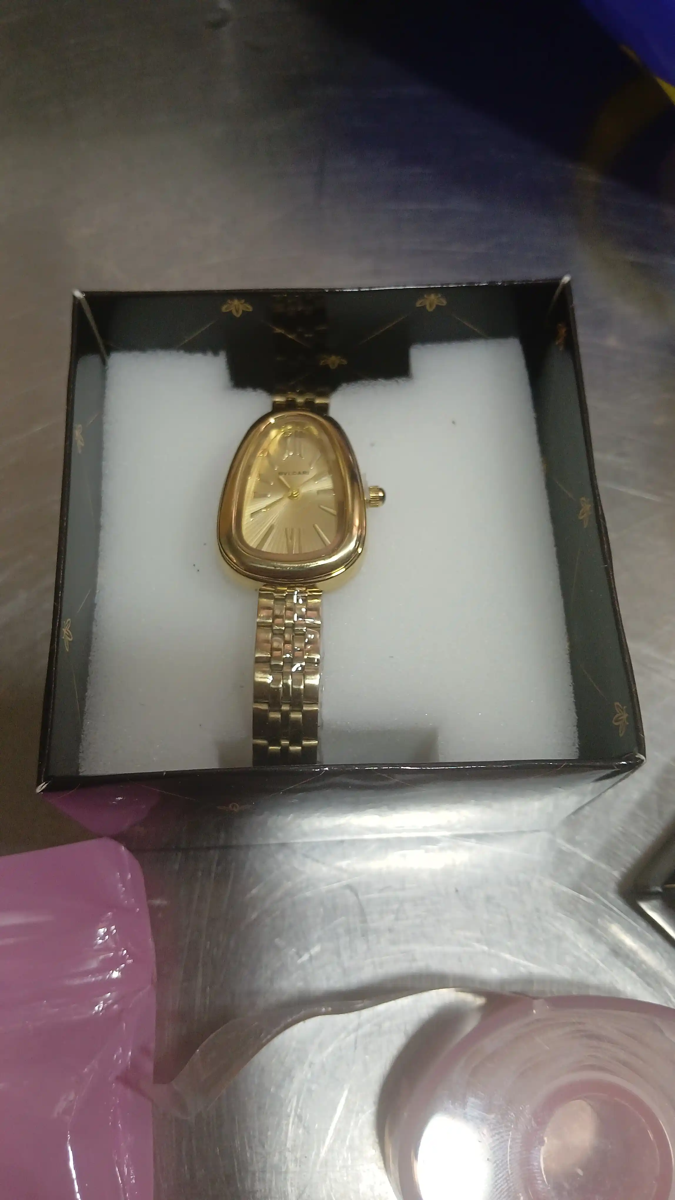 Женские наручные часы BVLGARI на любой стиль, в подарочной упаковке