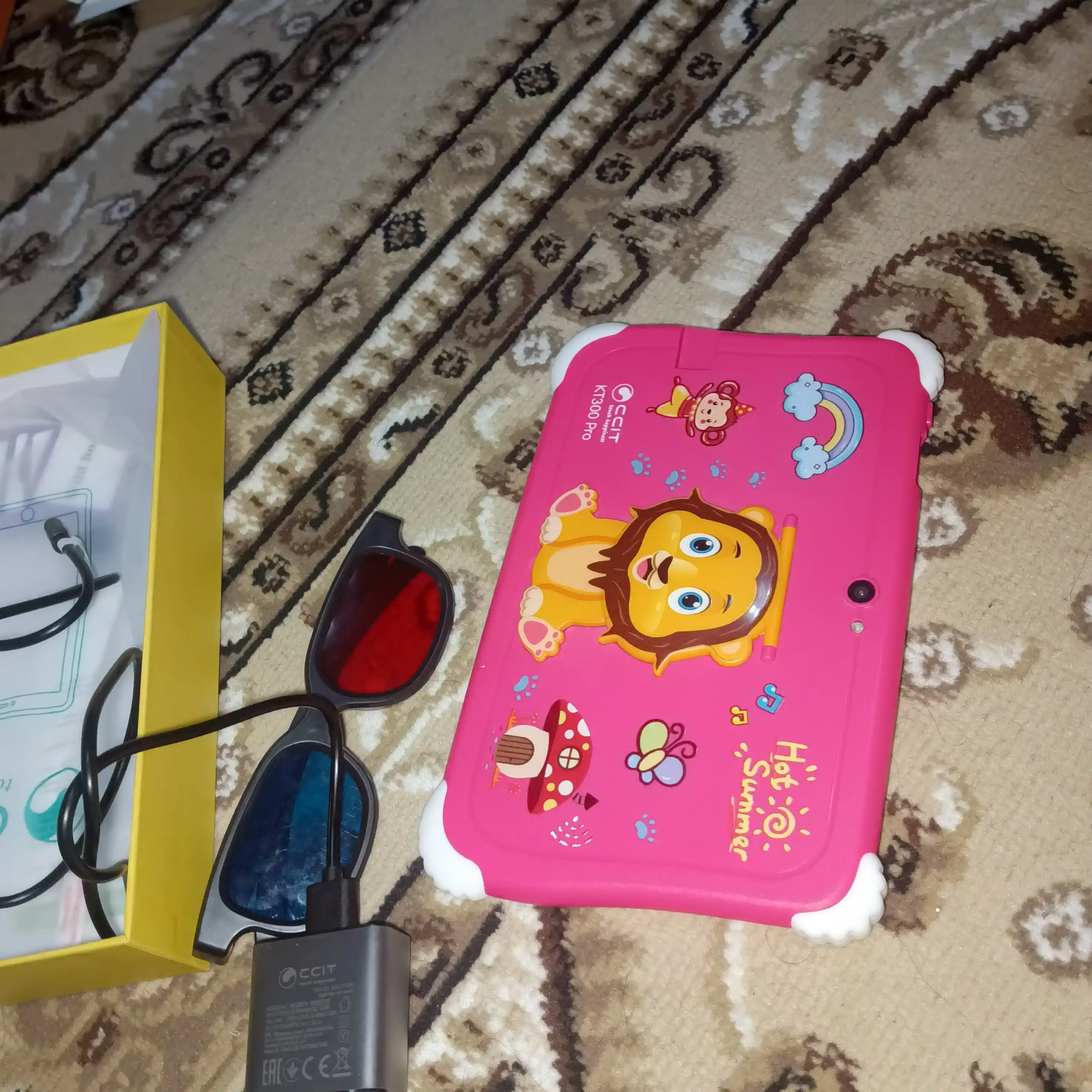 Bolalar plansheti CCIT Android 4/128 GB IPS ekrani