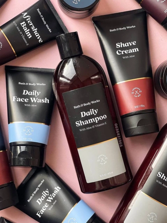 Ежедневный шампунь с алоэ и витамином Е BATH & BODY WORKS, 473 мл - 