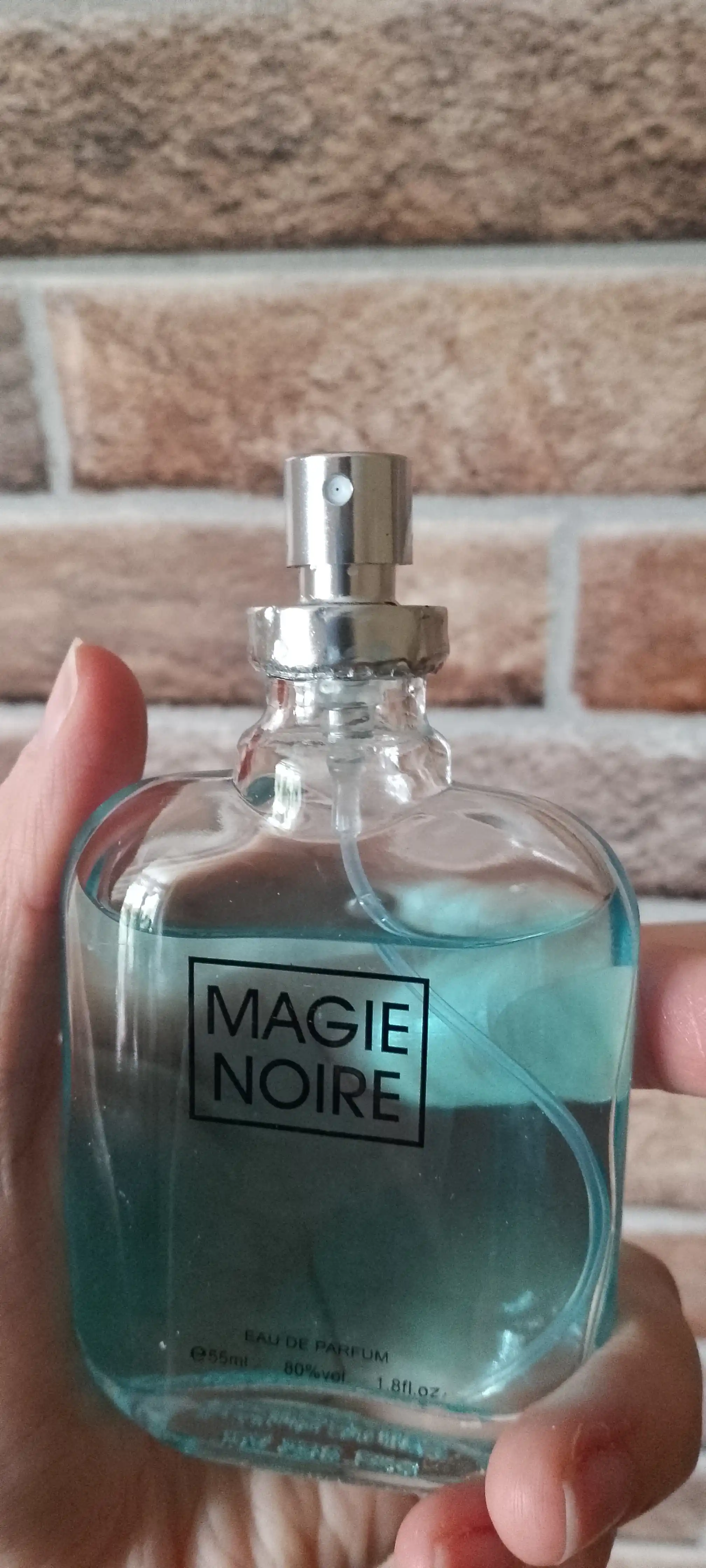 Erkaklar uchun parfyumlangan suvi Magie Noire, 100 ml