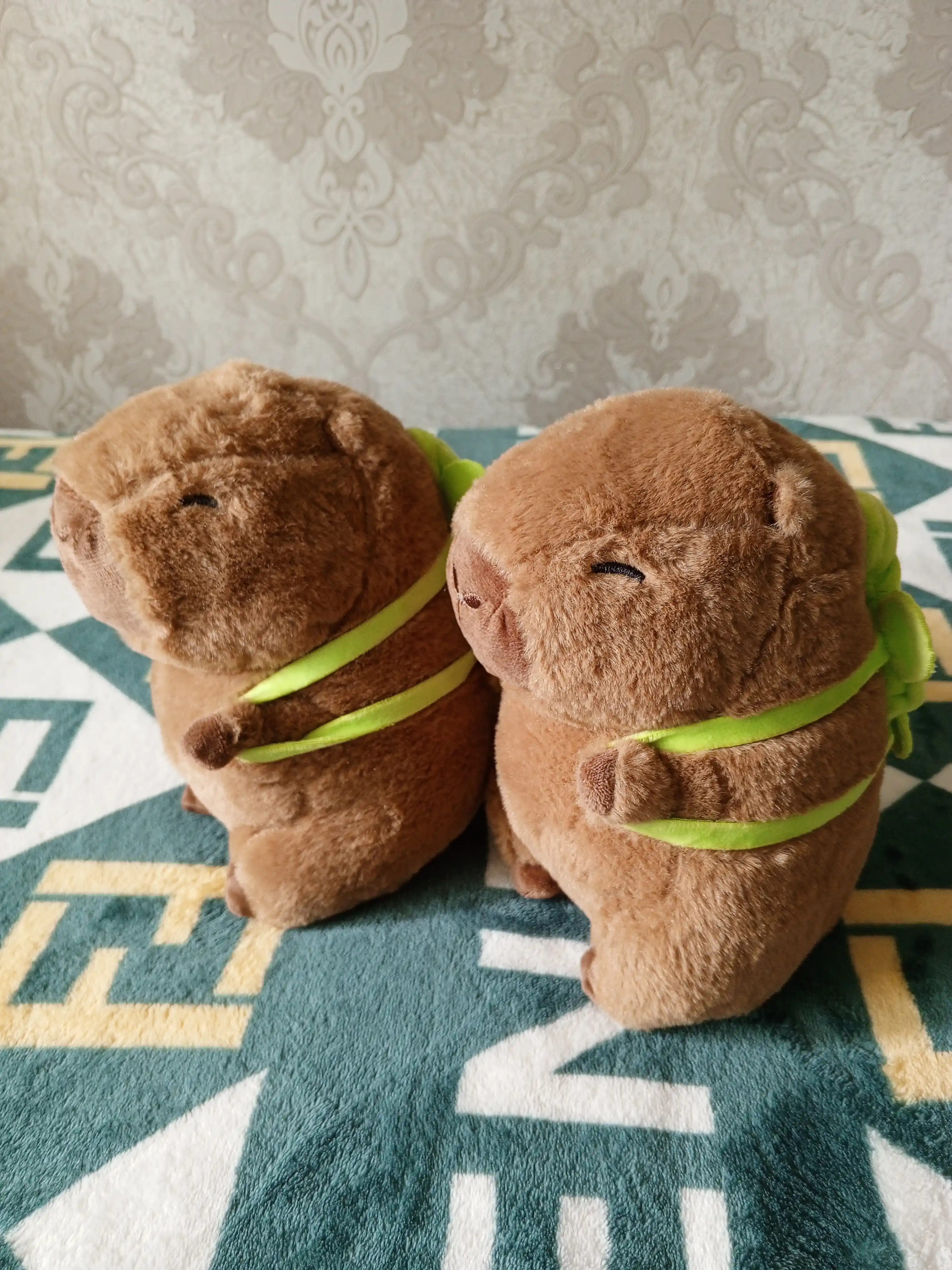 Мягкая игрушка Капибара с рюкзачком черепашка, 25 см