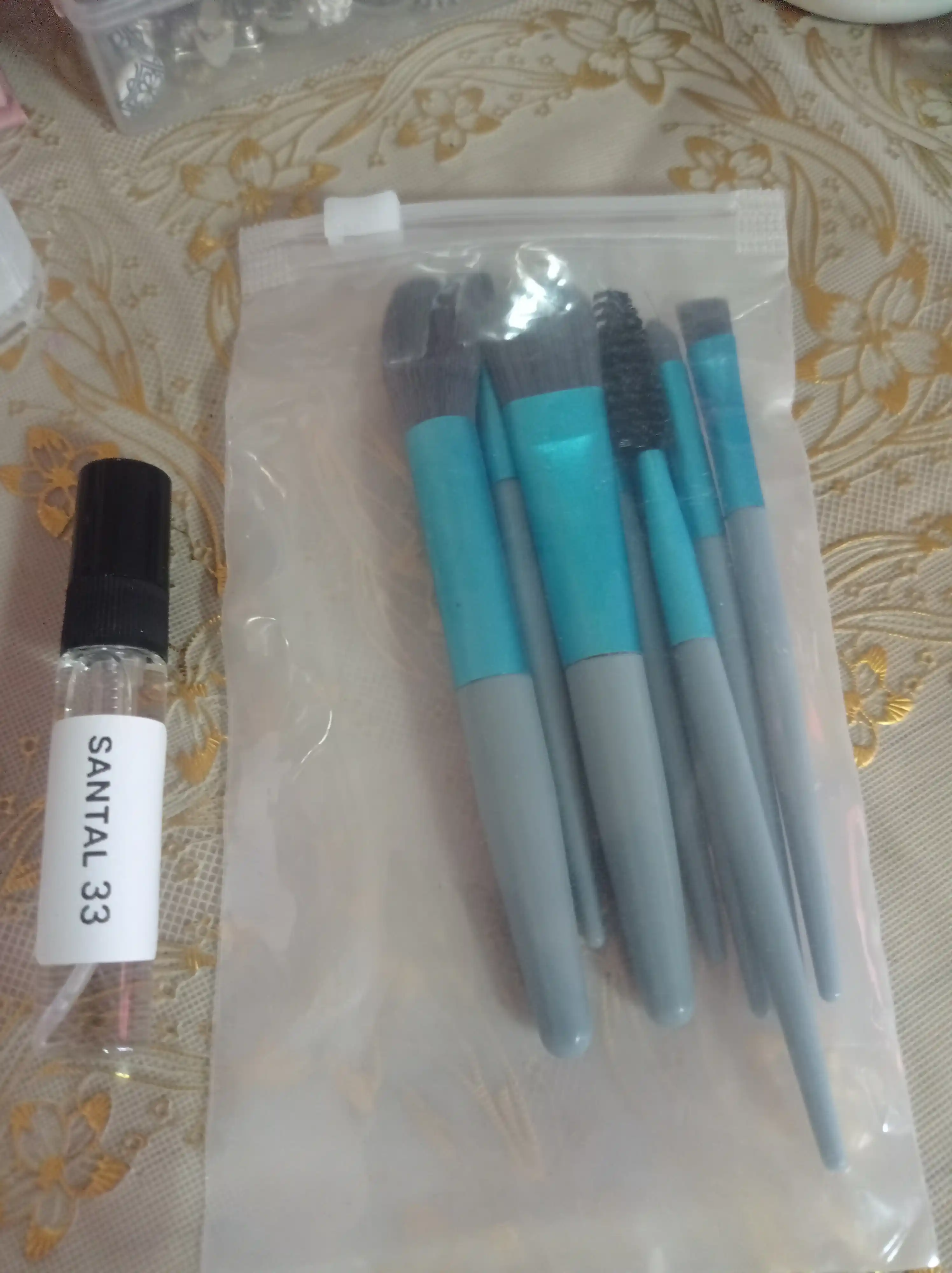 Le Labo Santal 33 atiri, uniseks