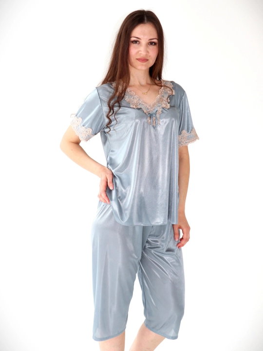 Ayollar uchun ikkita pijama, atlas ipak, to'plam, dantelli qo'shimchalar