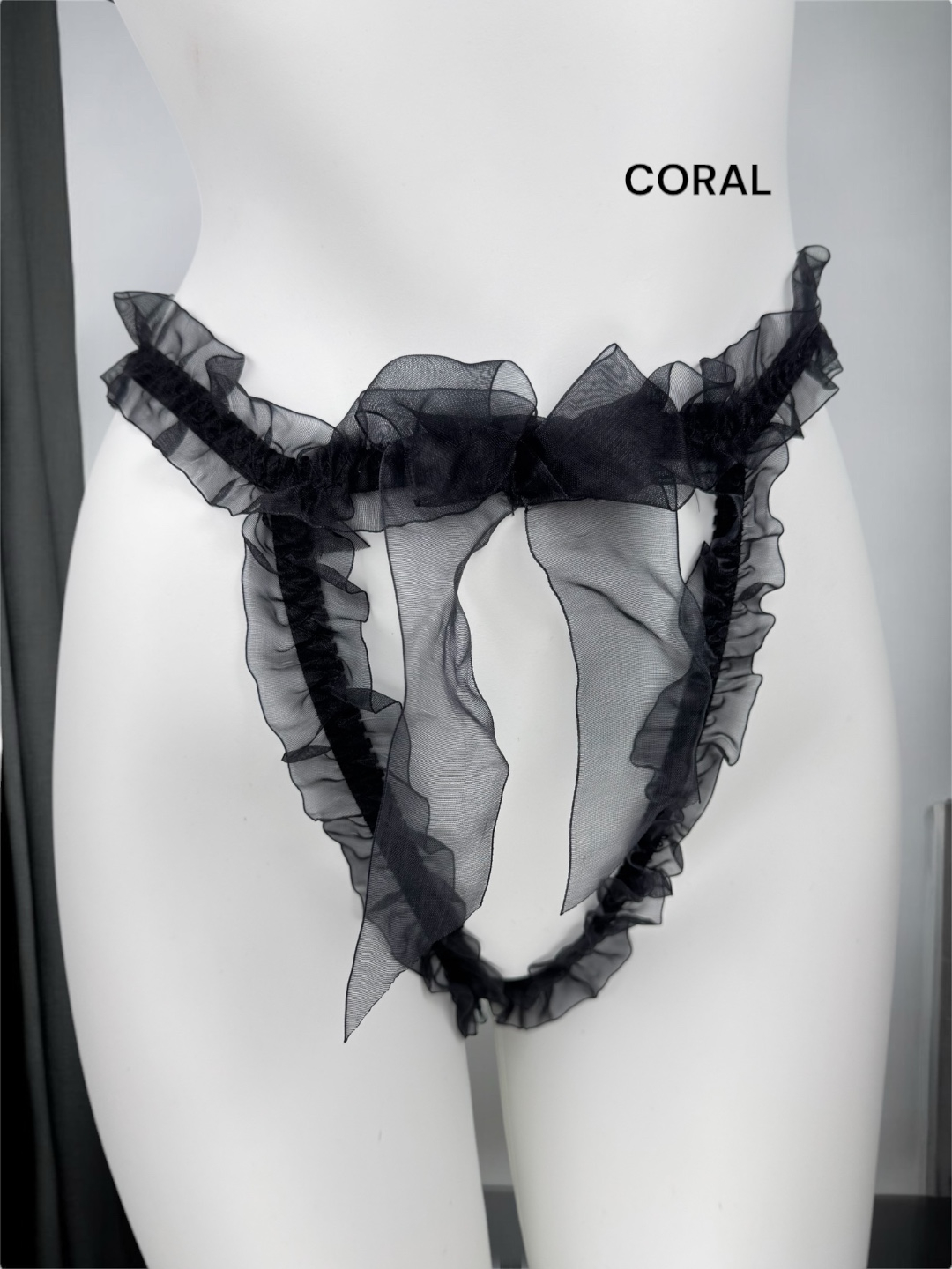 Chiroyli yosh talaba bilan jinsiy aloqani tomosha qiling