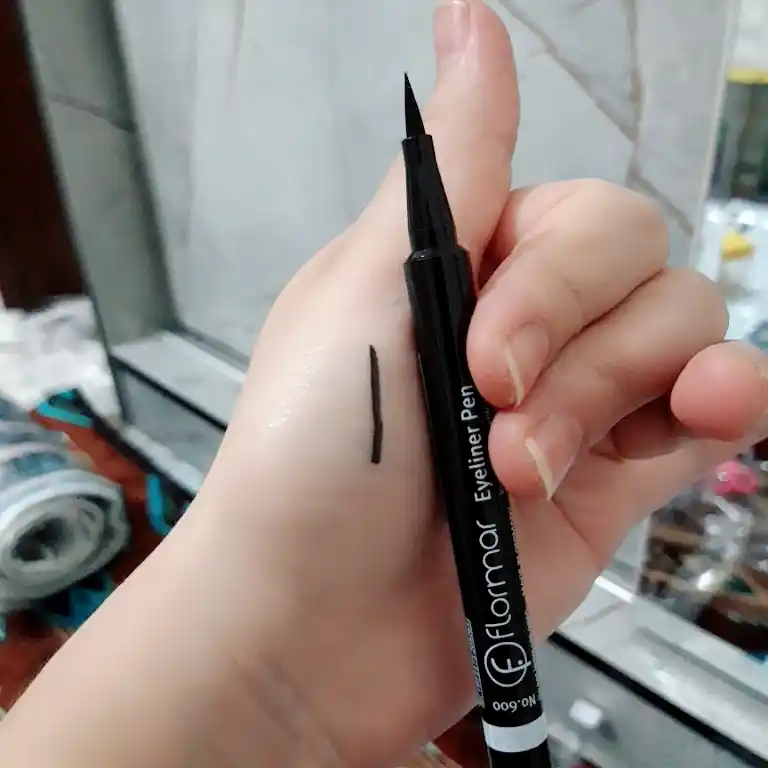 Подводка для глаз, Eyeliner Pen - Flormar