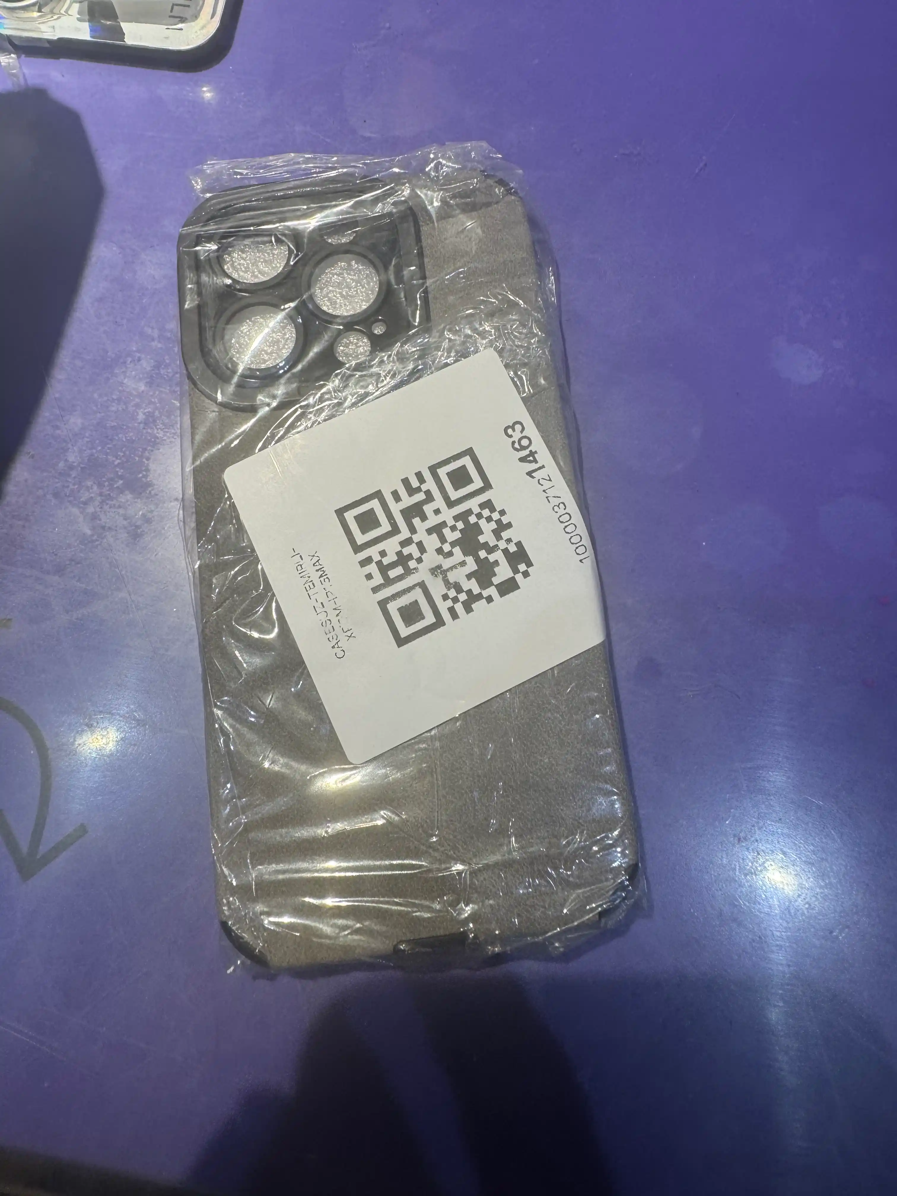 IPhone 14, 15, 16 Pro / Max, MagSafe uchun xushbo'y hidli charm metall g'ilof