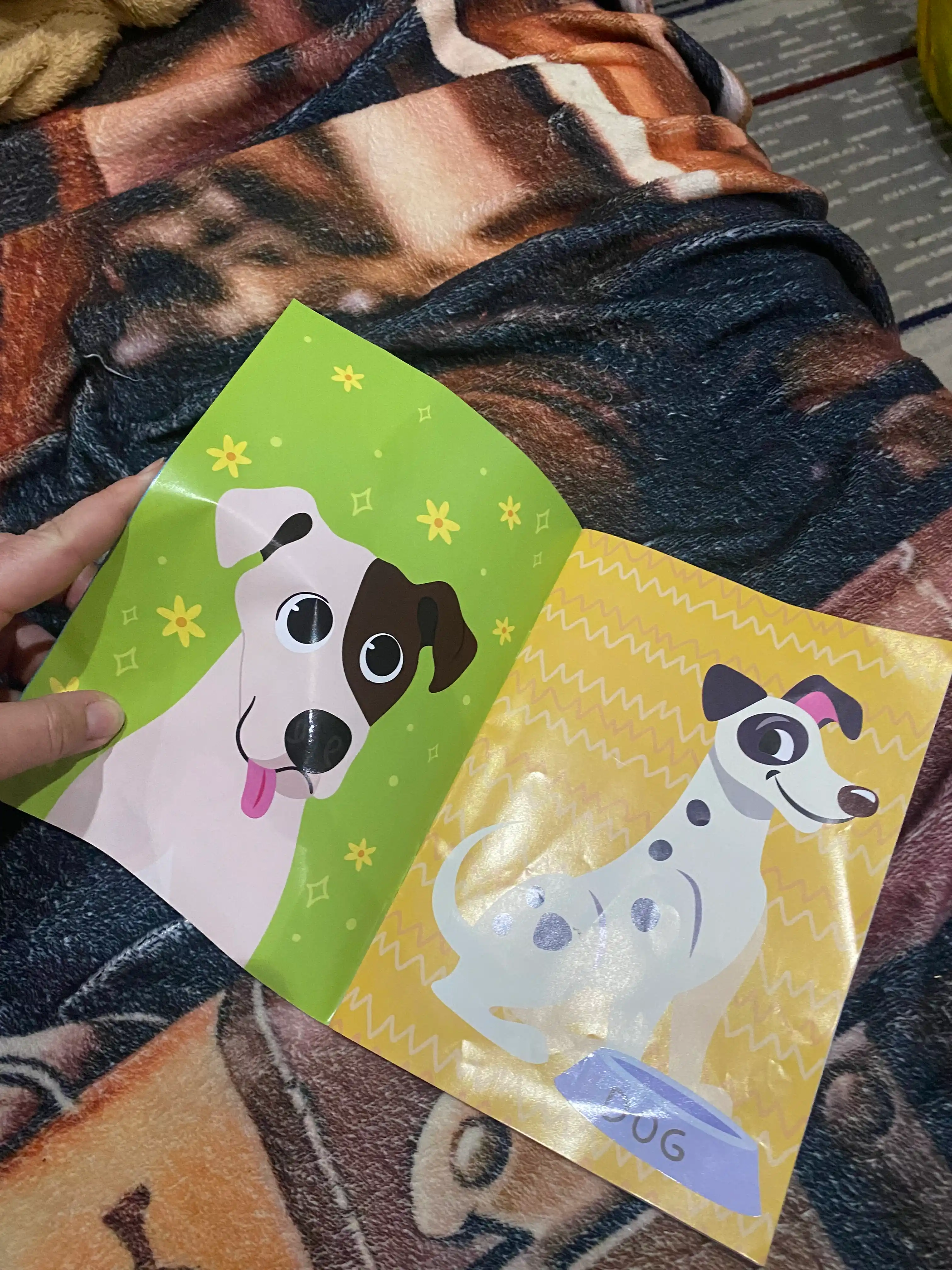 Stikerli kitob, 3-6 yoshli bolalar uchun, Uy hayvoningizni yarating, 75 ta stiker