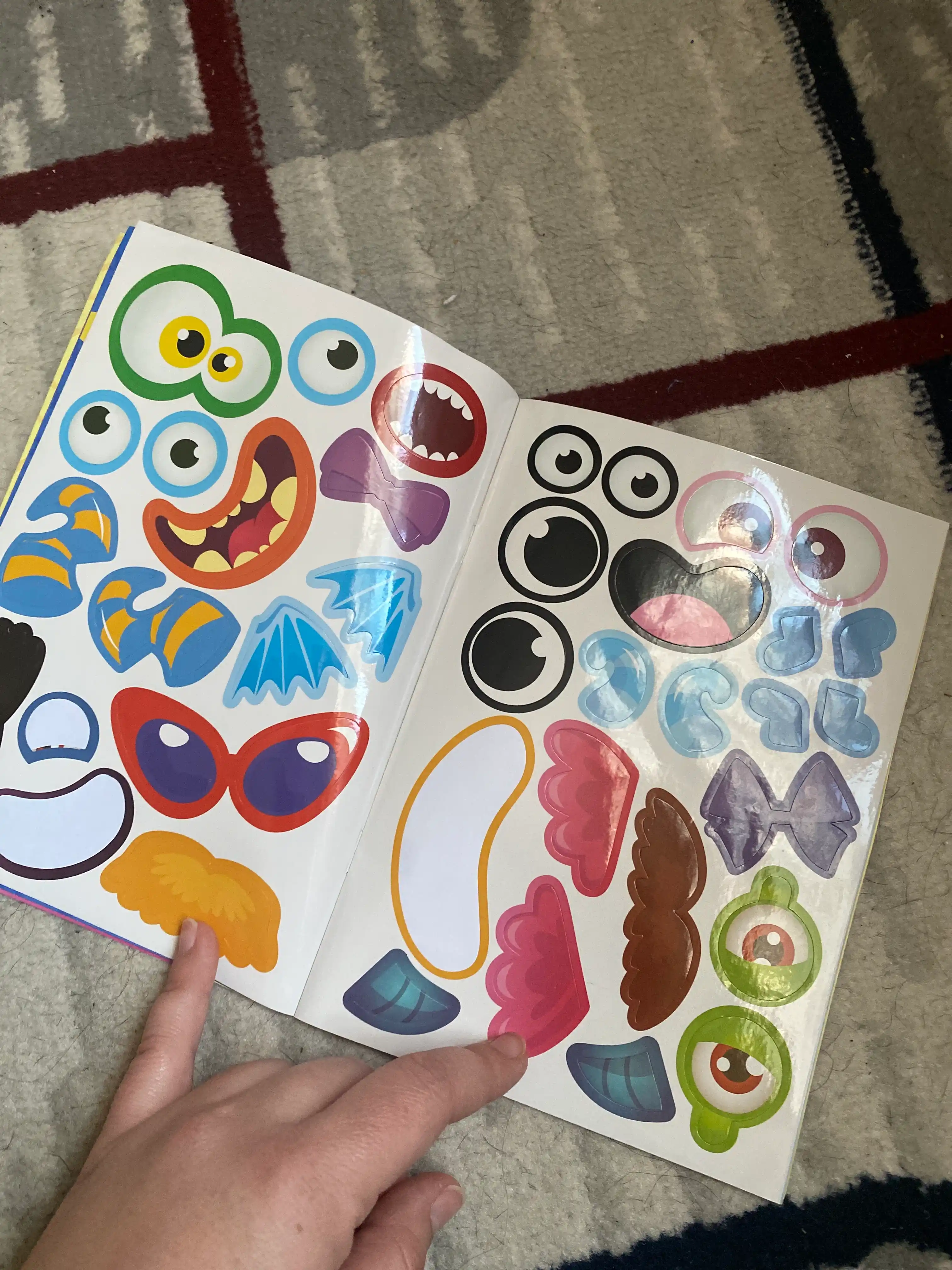 Stikerli kitob, 3-6 yoshli bolalar uchun, Uy hayvoningizni yarating, 75 ta stiker