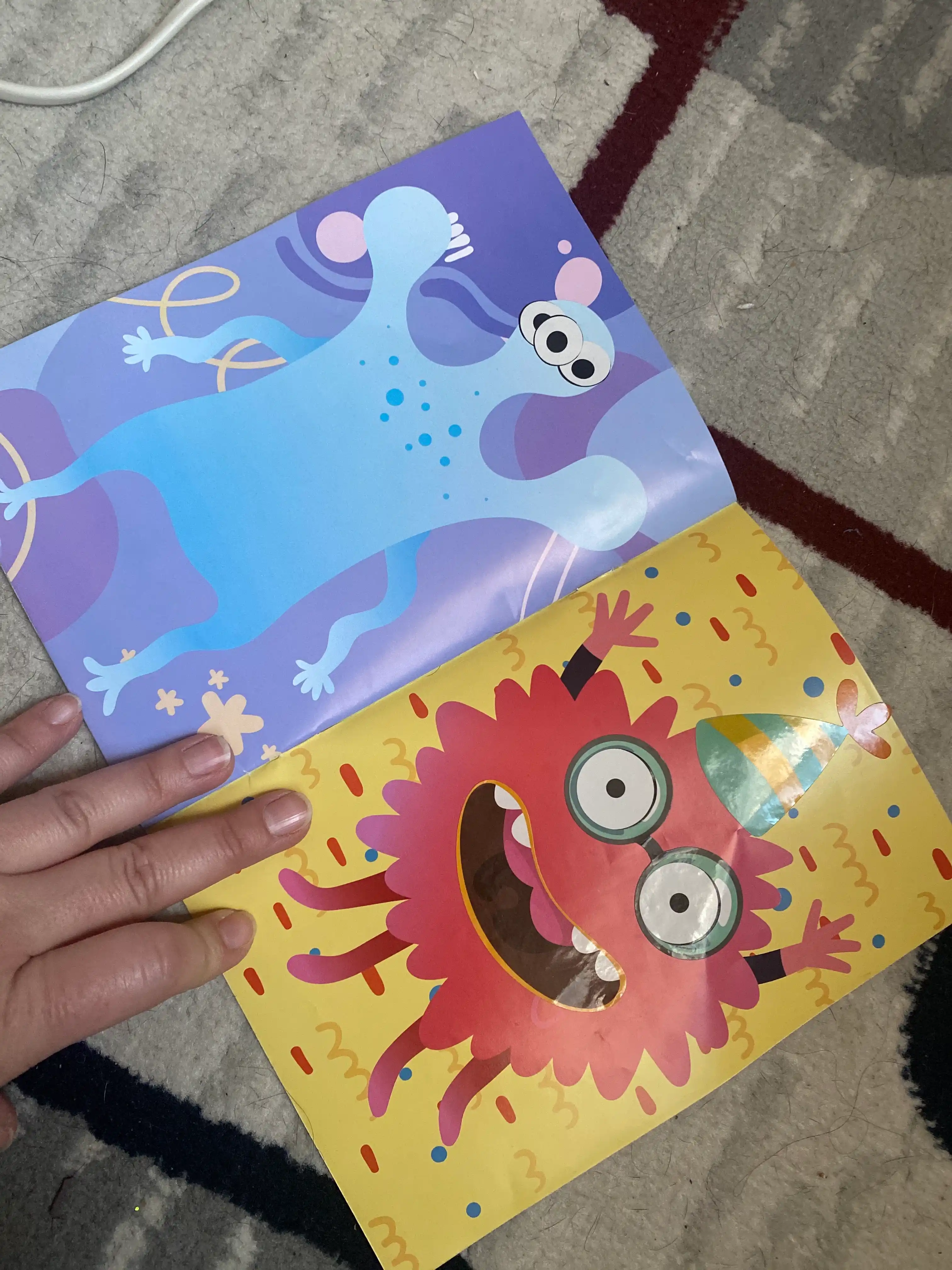 Stikerli kitob, 3-6 yoshli bolalar uchun, Uy hayvoningizni yarating, 75 ta stiker